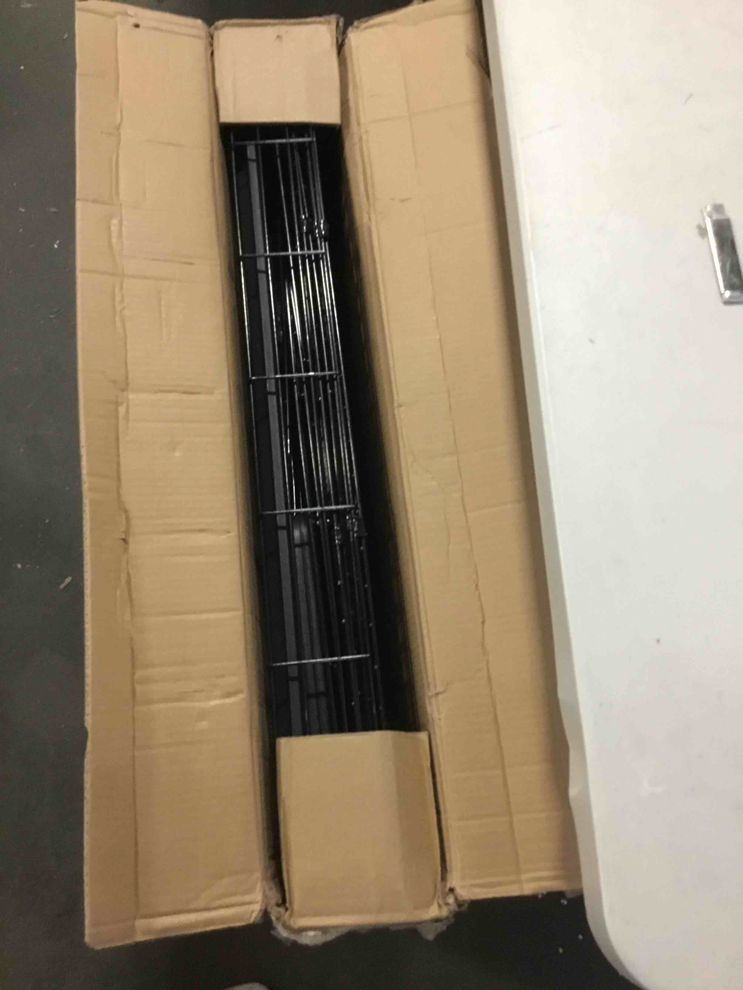 https://s3.amazonaws.com/lotting-images-prod/bidfta/RED5266232_1695643764828.jpeg