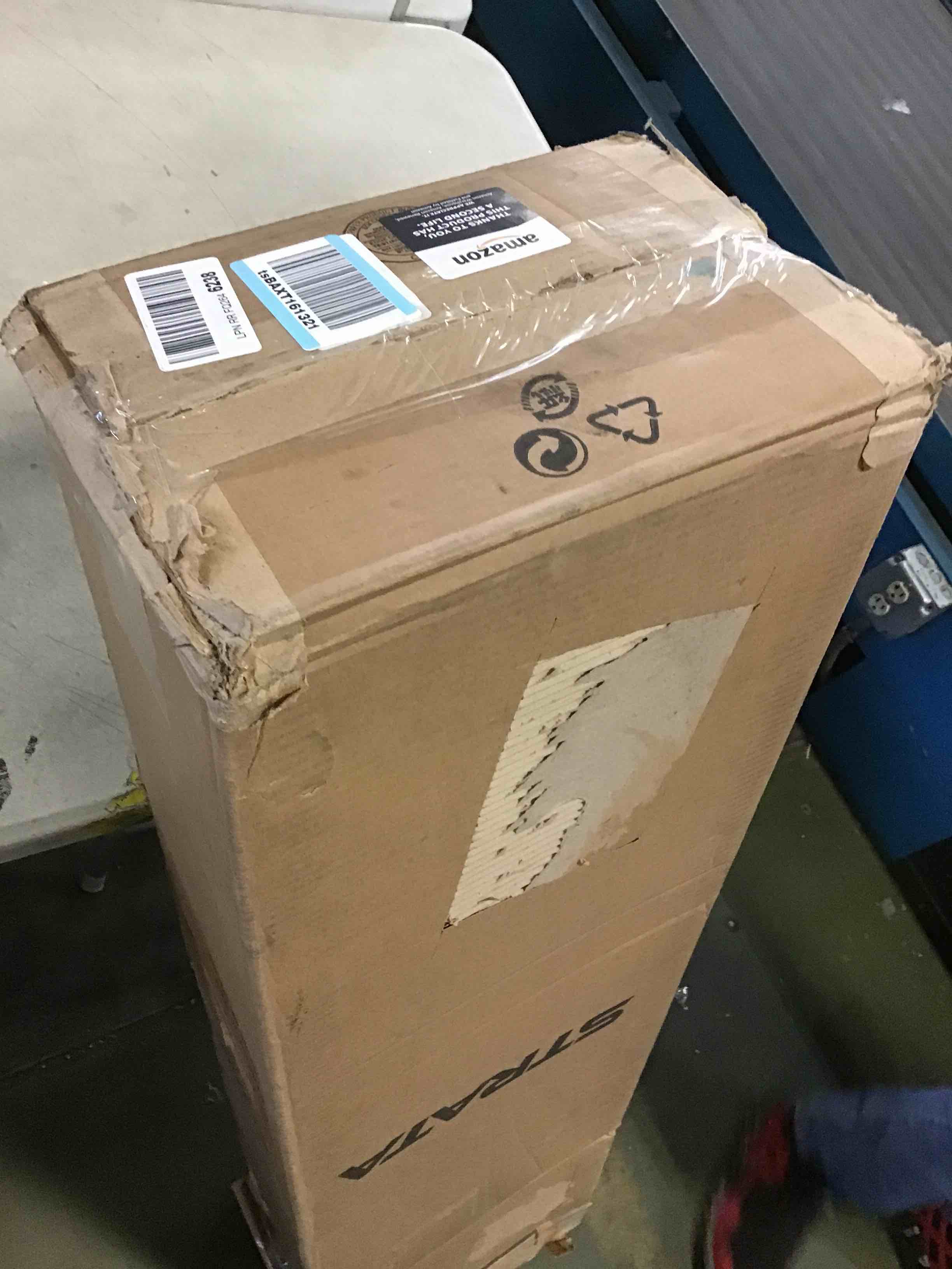 https://s3.amazonaws.com/lotting-images-prod/bidfta/RED5267004_1694609914123.jpeg