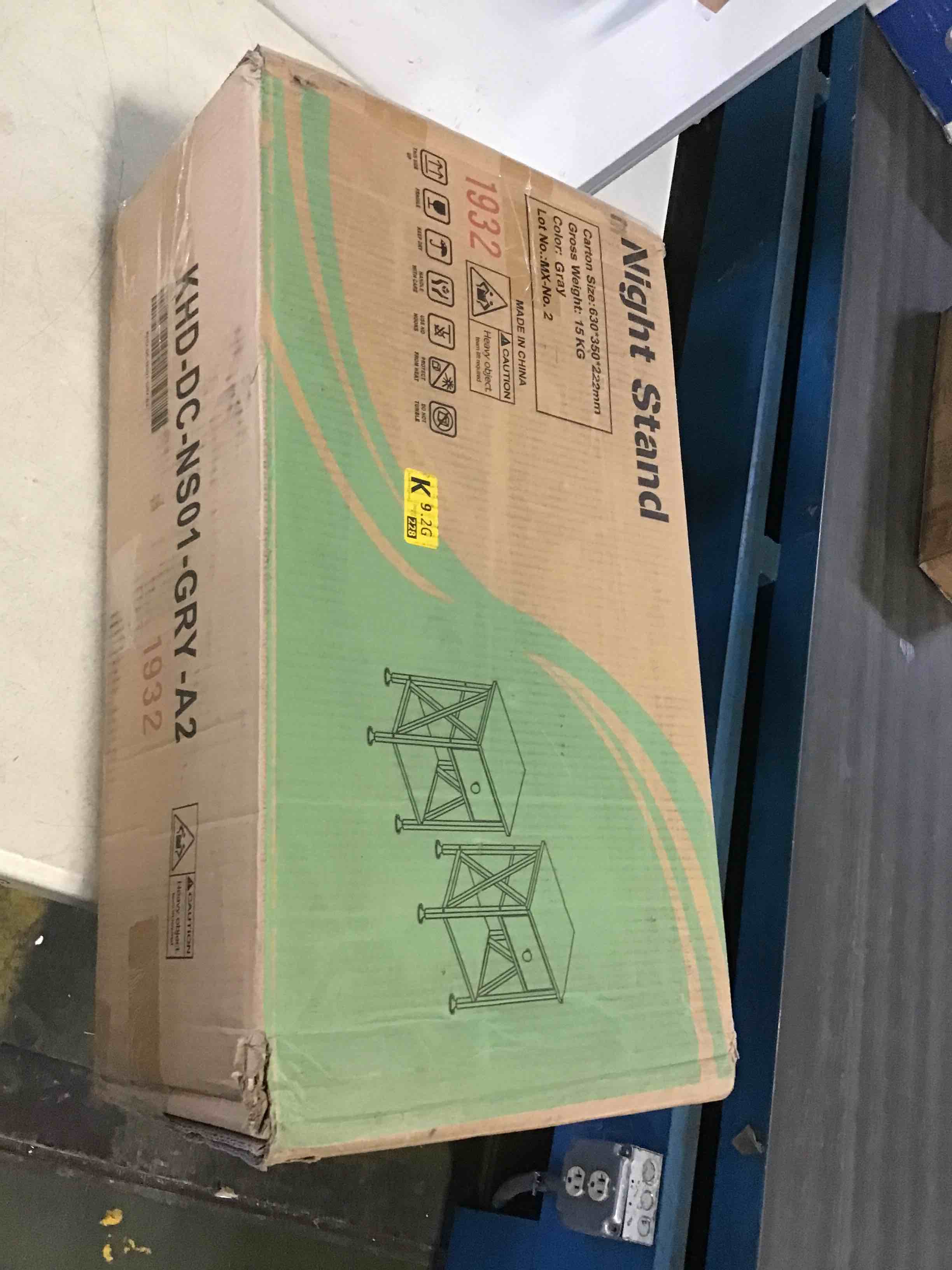https://s3.amazonaws.com/lotting-images-prod/bidfta/RED5267147_1694633124022.jpeg