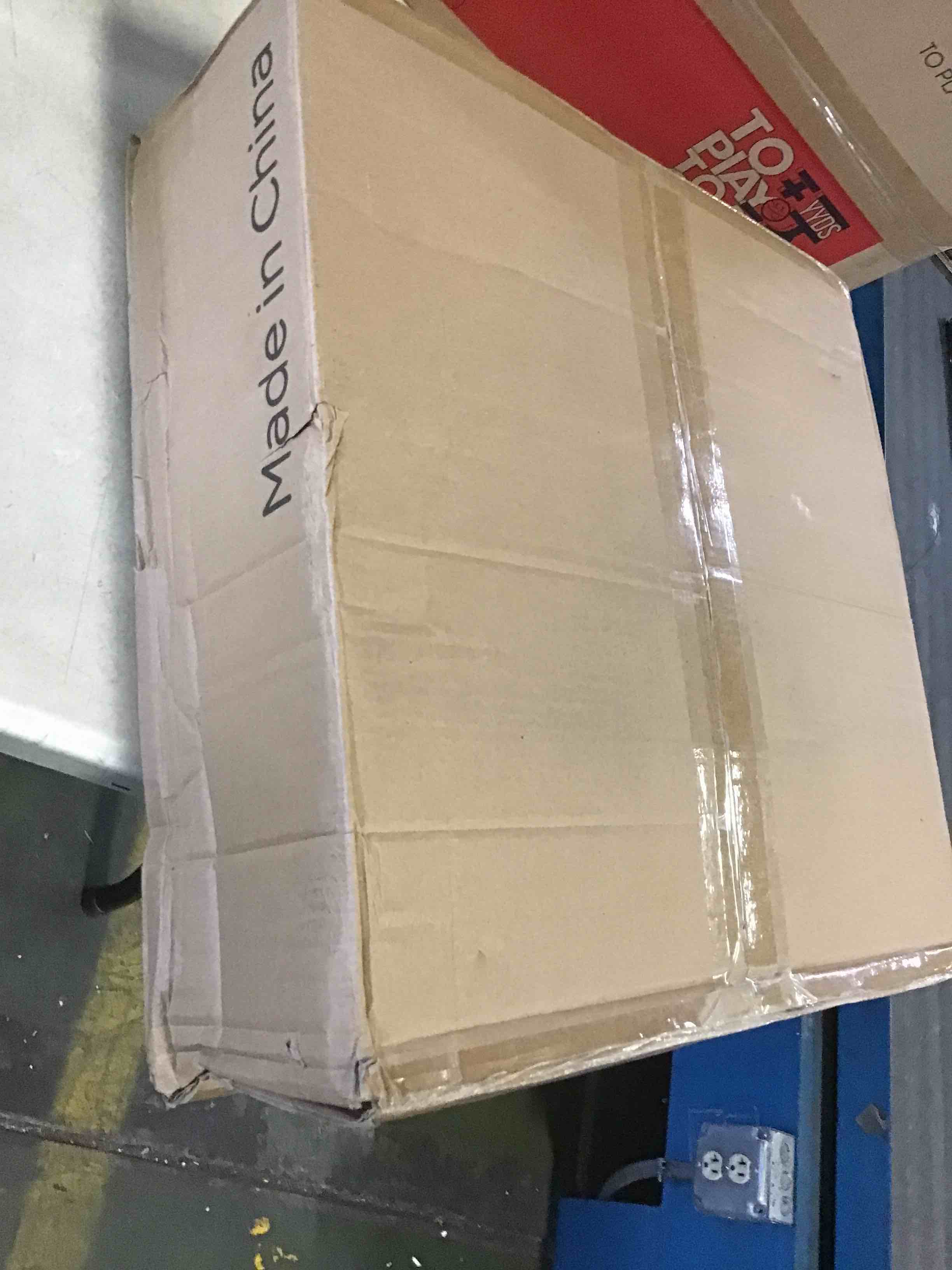 https://s3.amazonaws.com/lotting-images-prod/bidfta/RED5267169_1694635997569.jpeg