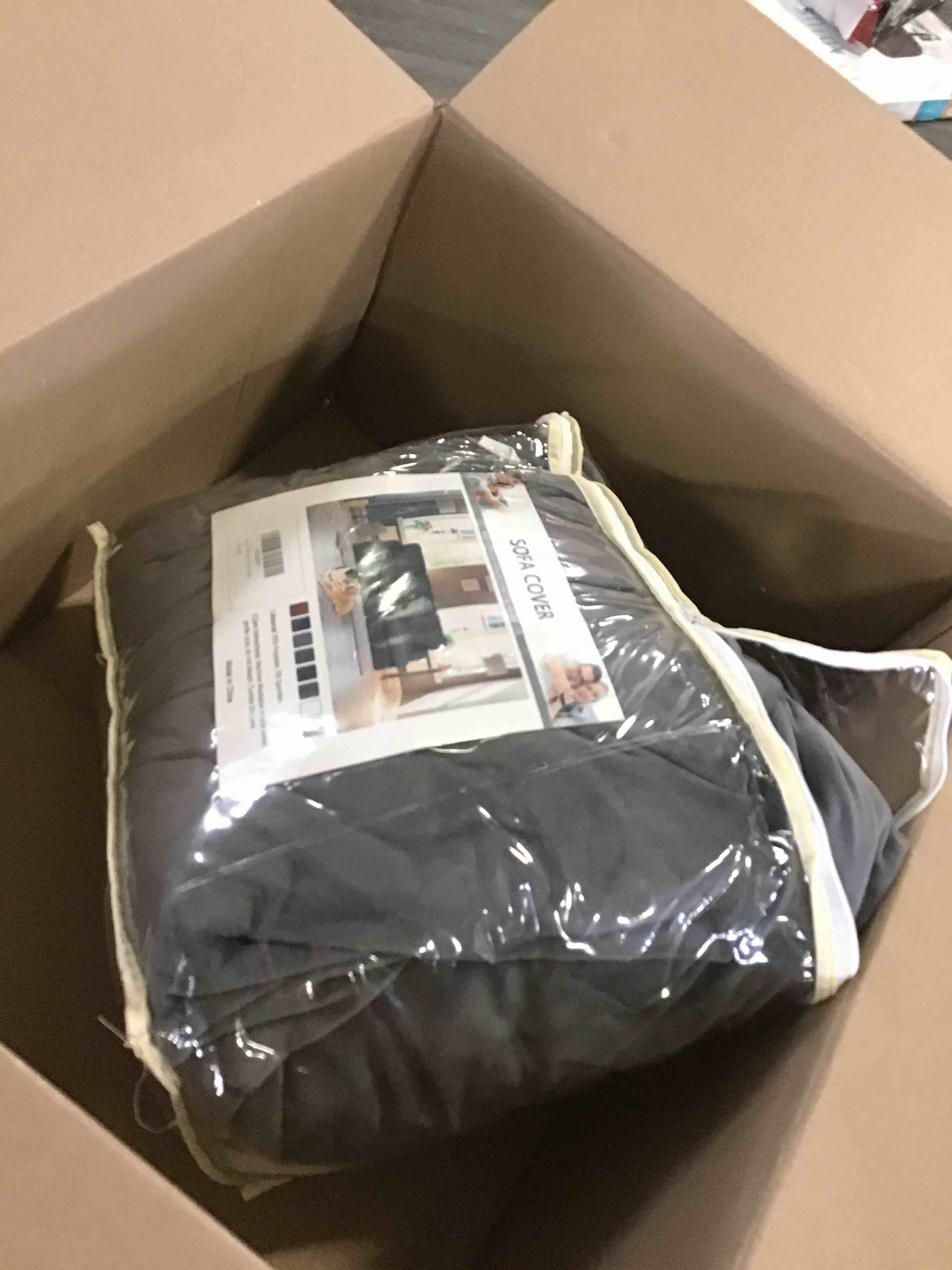 https://s3.amazonaws.com/lotting-images-prod/bidfta/RED5267372_1694719991327.jpeg