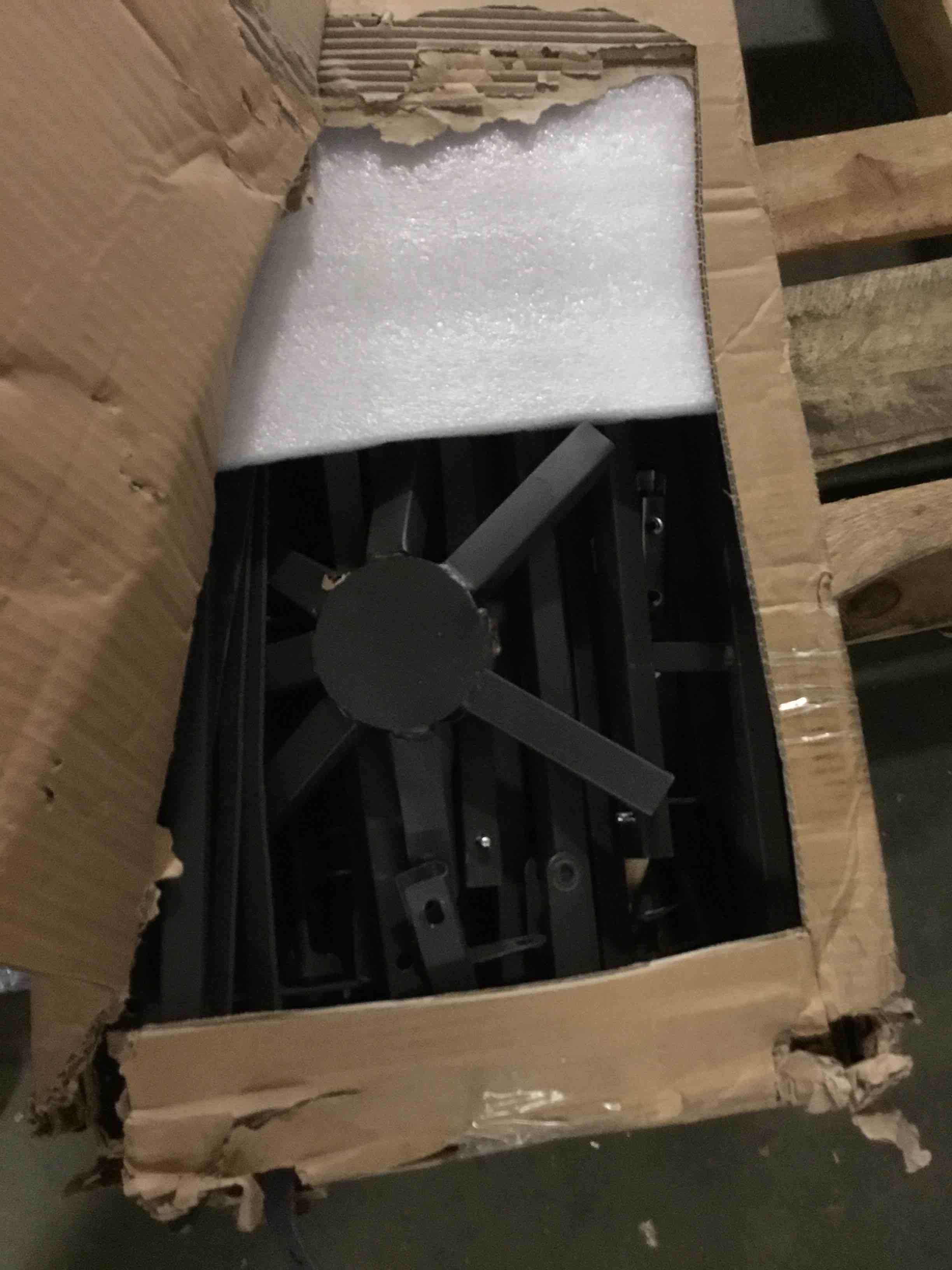 https://s3.amazonaws.com/lotting-images-prod/bidfta/RED5267404_1694779129747.jpeg