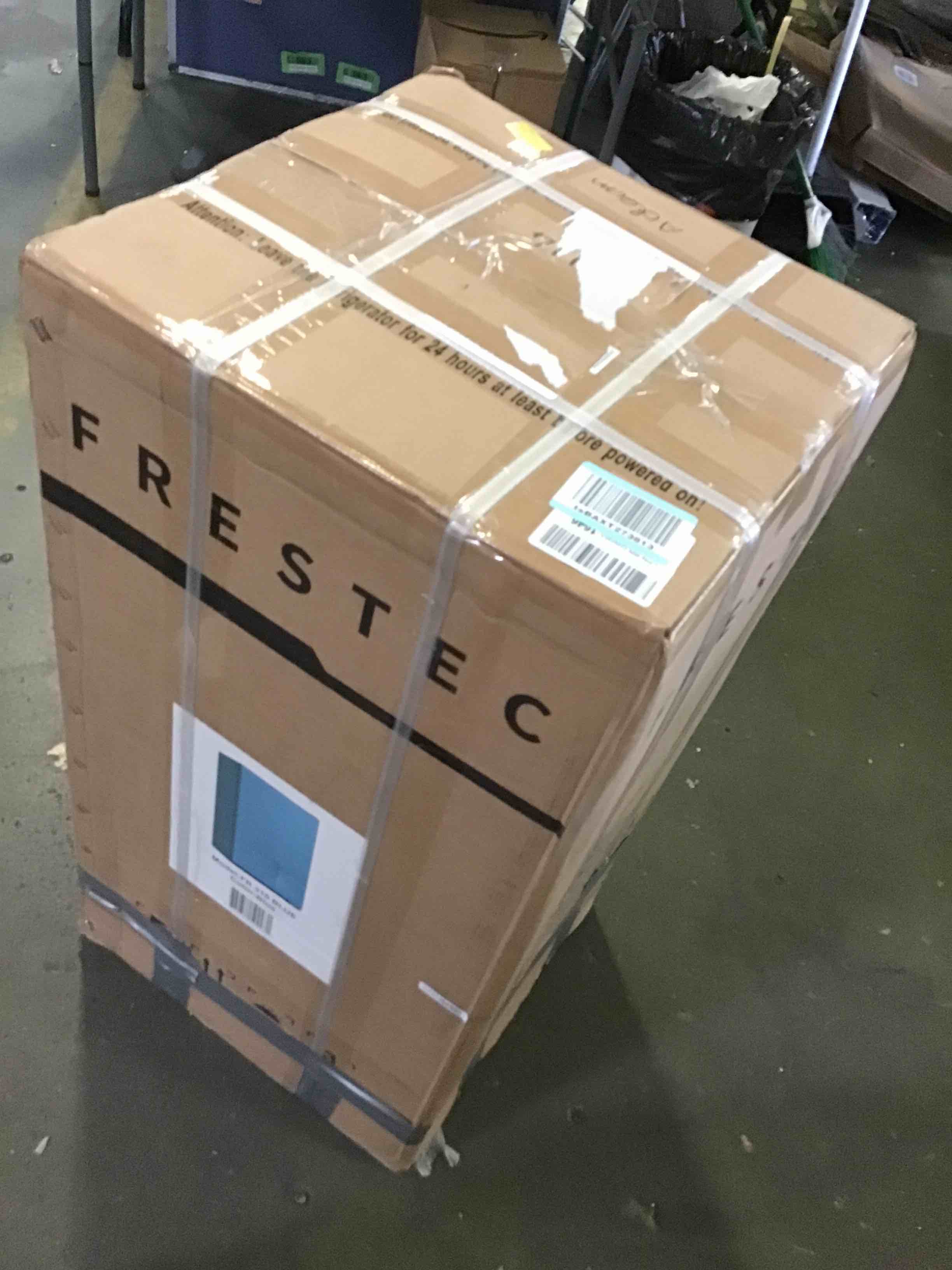 https://s3.amazonaws.com/lotting-images-prod/bidfta/RED5267515_1694794177184.jpeg