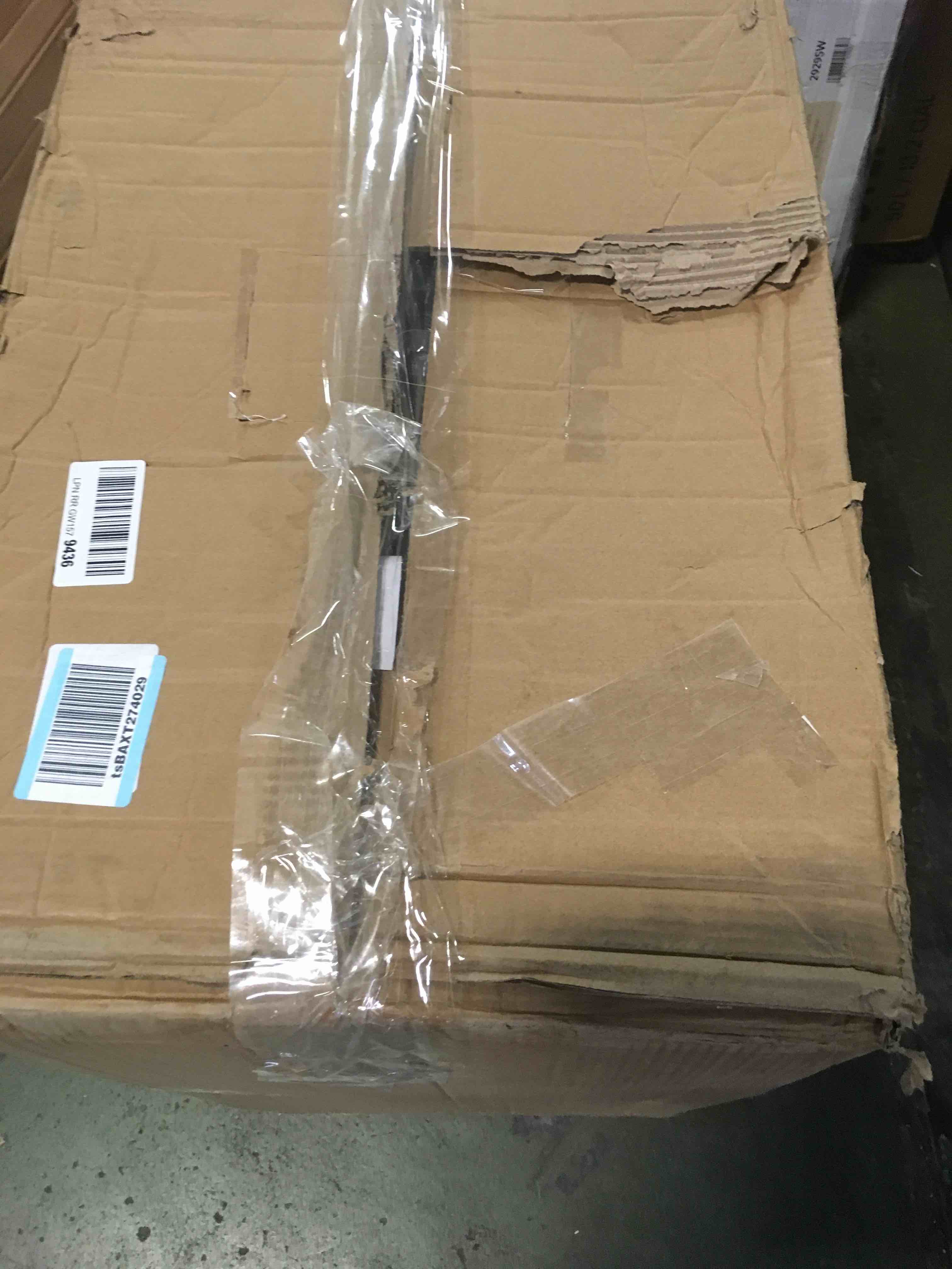 https://s3.amazonaws.com/lotting-images-prod/bidfta/RED5267782_1695130652983.jpeg