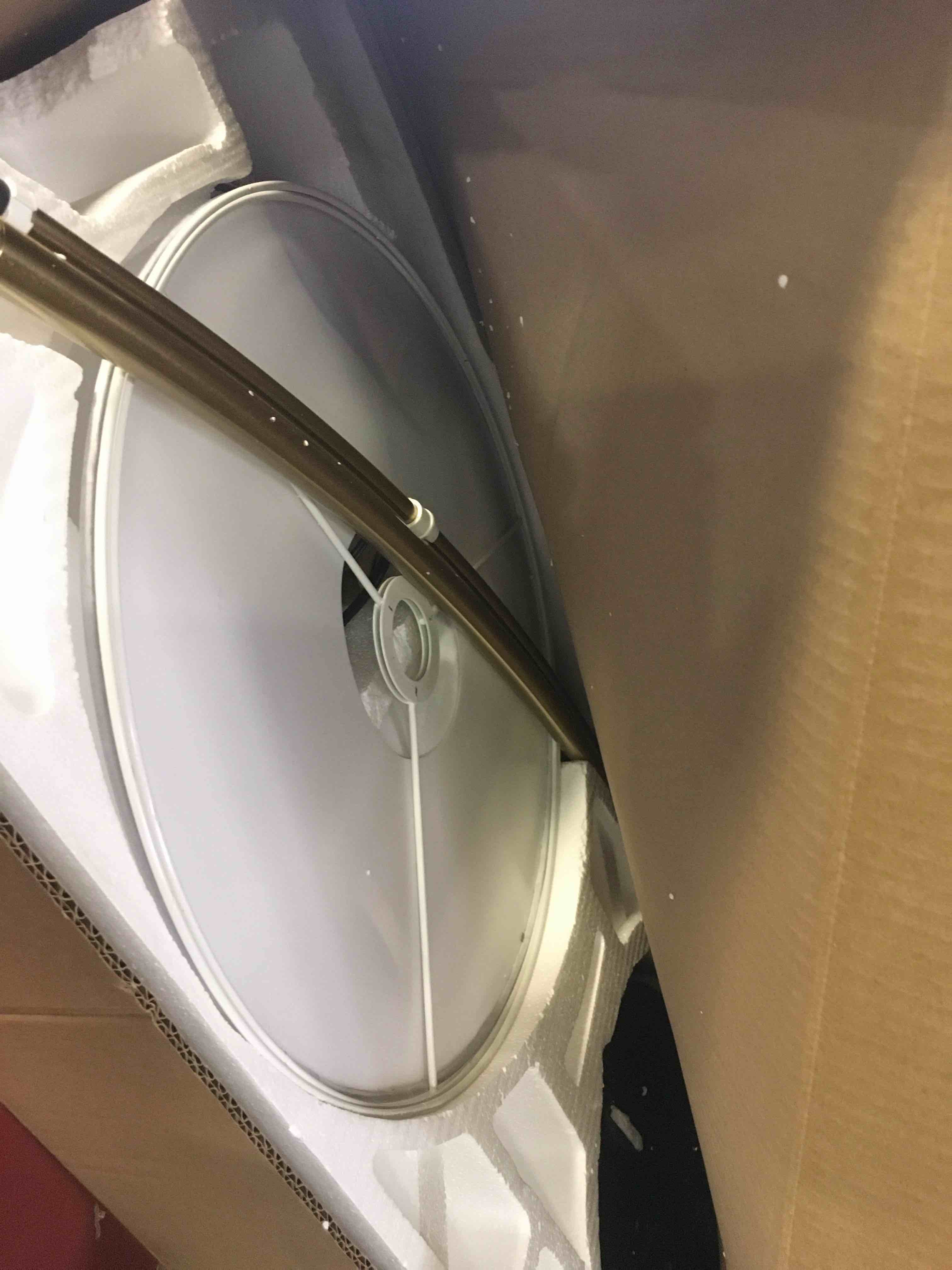 https://s3.amazonaws.com/lotting-images-prod/bidfta/RED5267788_1695131477407.jpeg