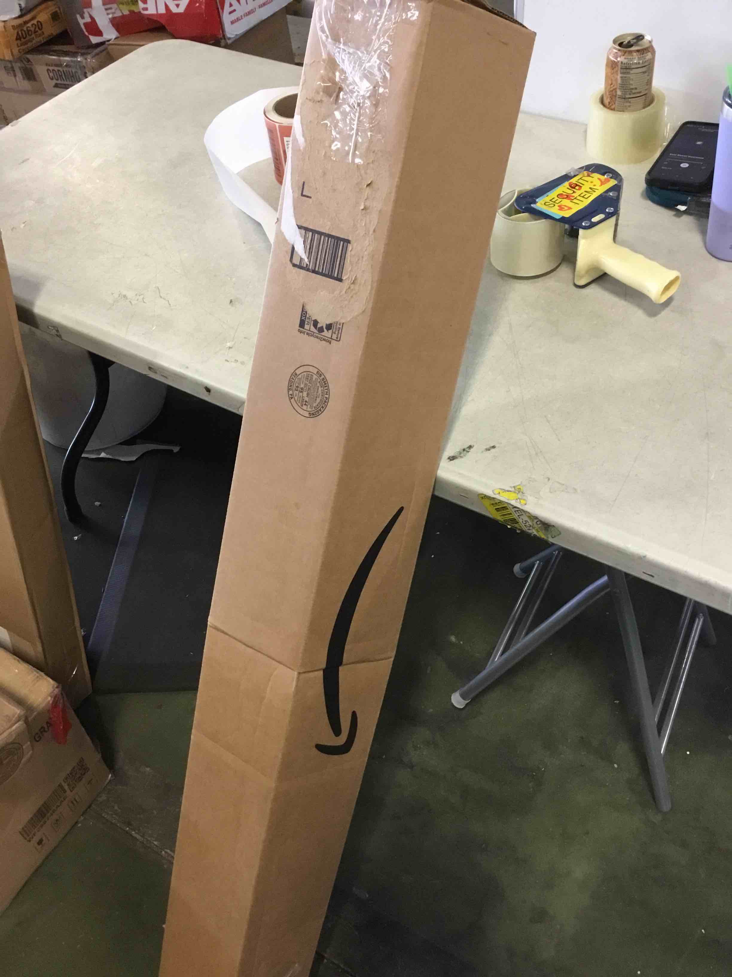 https://s3.amazonaws.com/lotting-images-prod/bidfta/RED5268028_1695306431480.jpeg