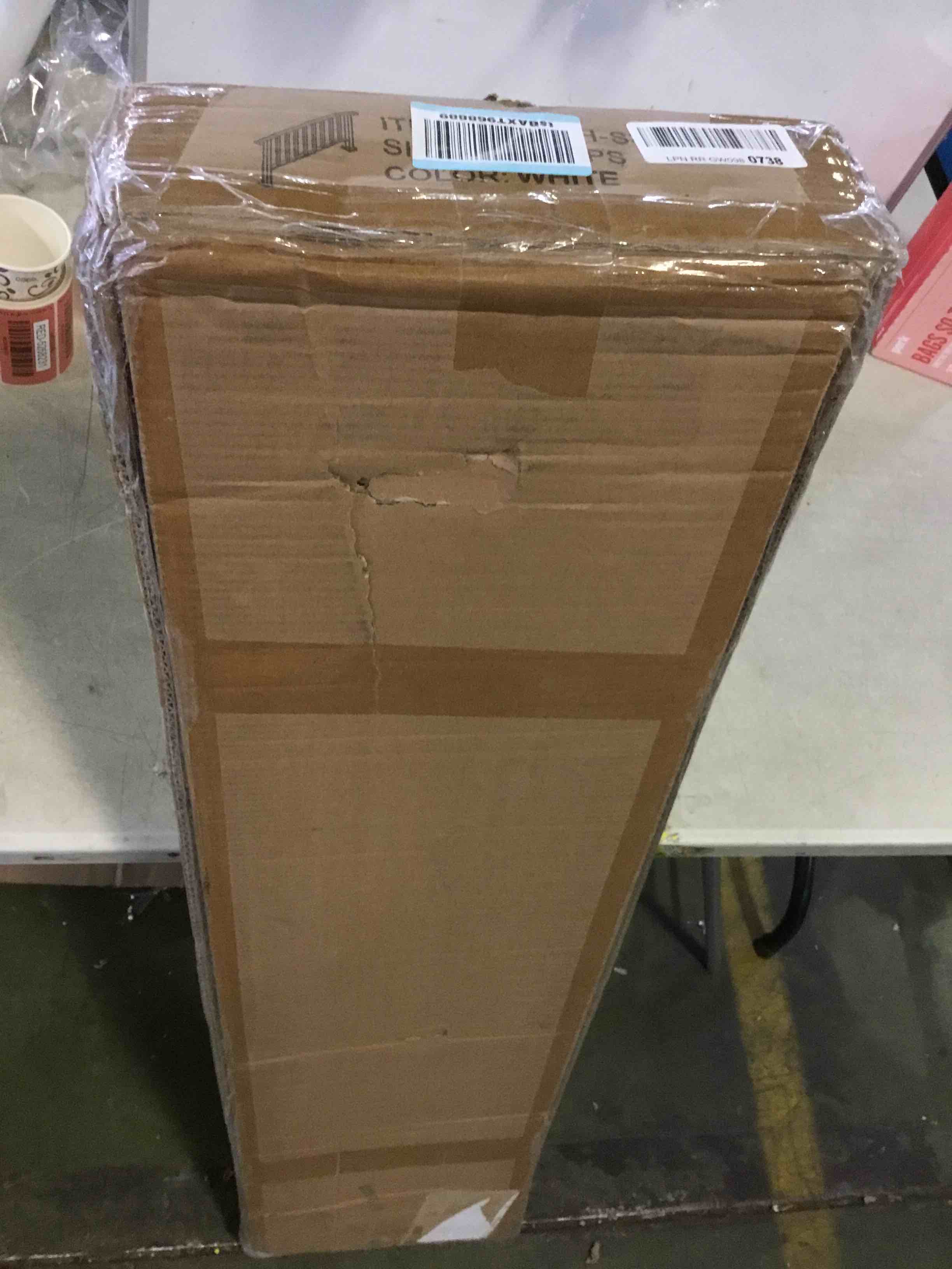 https://s3.amazonaws.com/lotting-images-prod/bidfta/RED5268224_1695405934553.jpeg