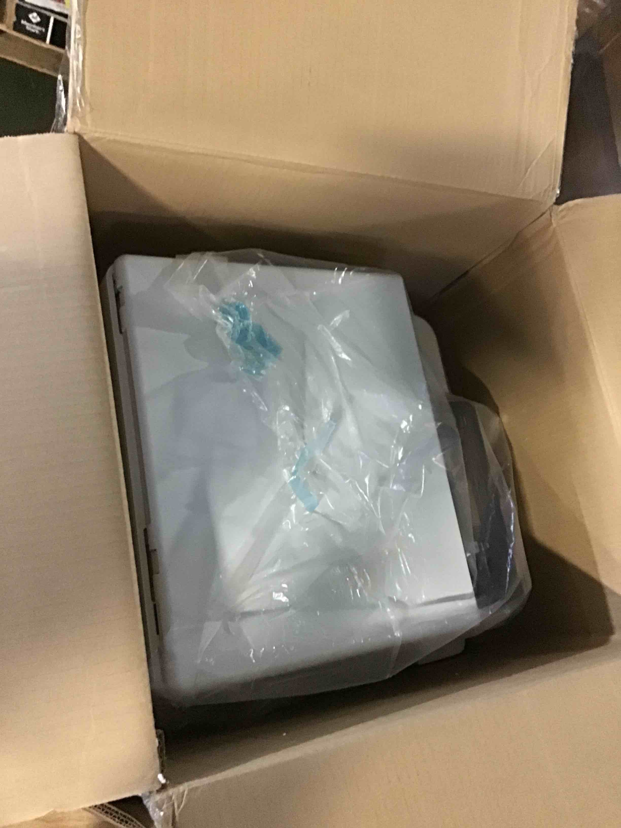 https://s3.amazonaws.com/lotting-images-prod/bidfta/RED5268936_1695211705185.jpeg
