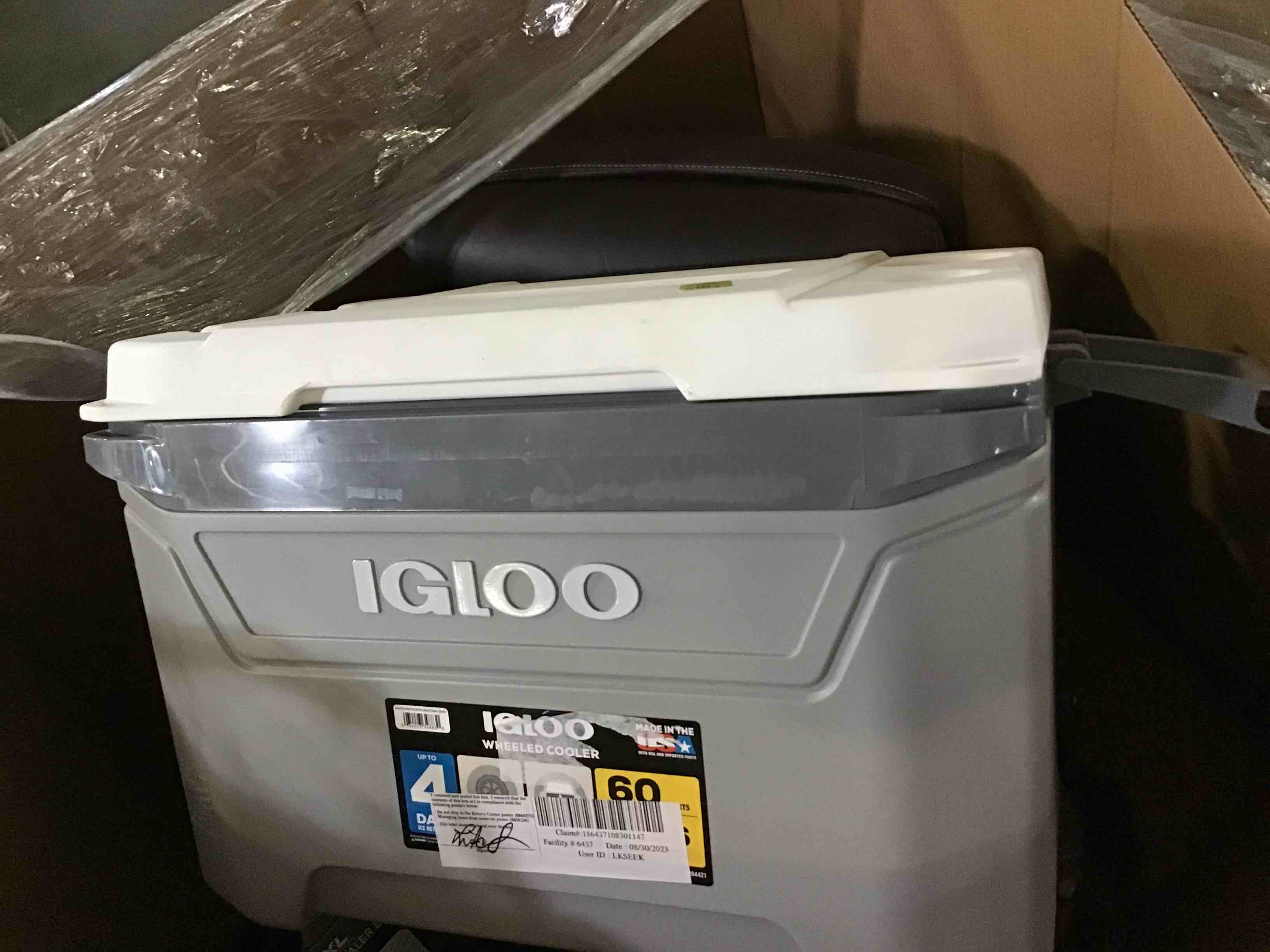 https://s3.amazonaws.com/lotting-images-prod/bidfta/RED5269006_1695234345730.jpeg