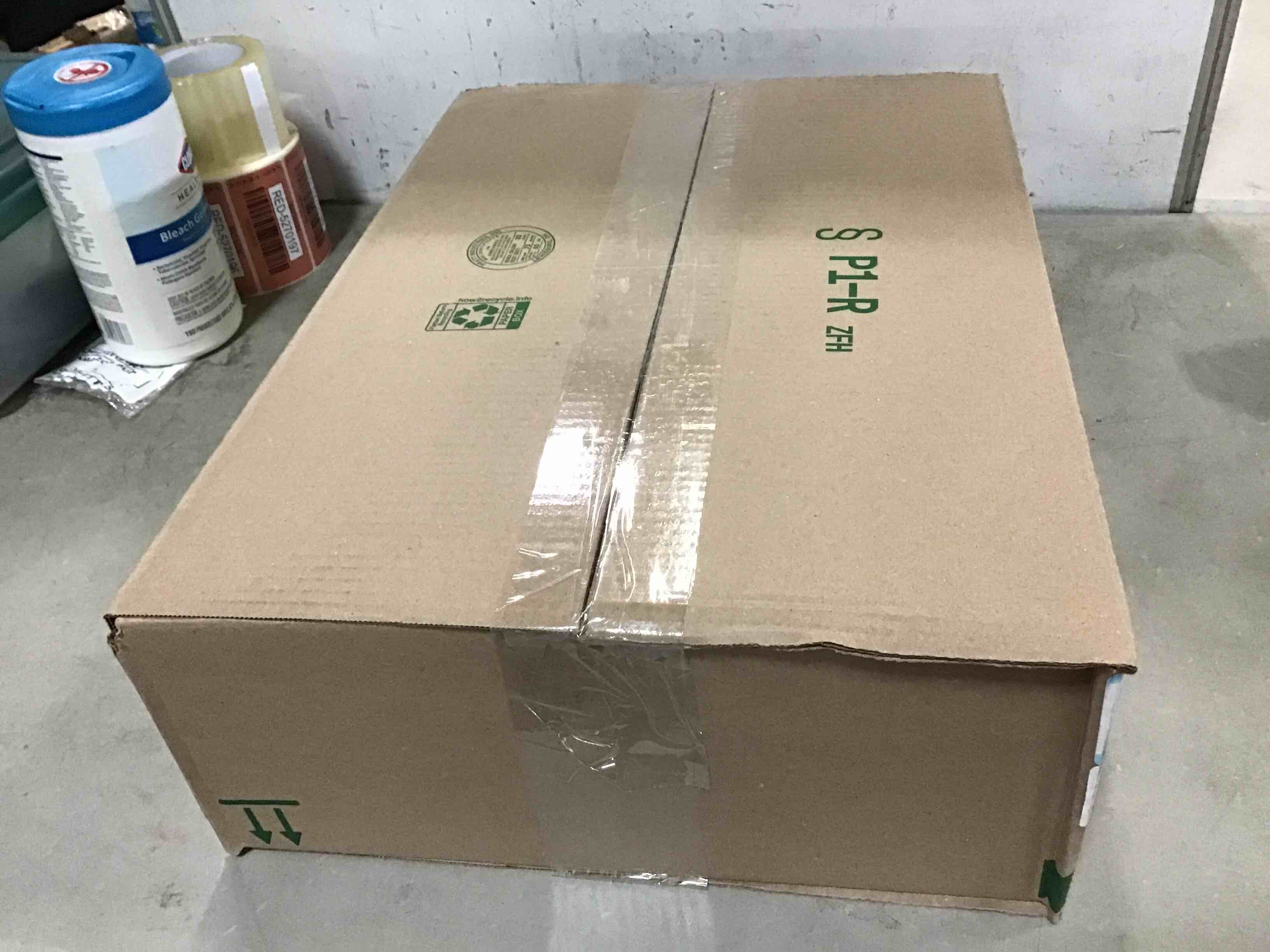 https://s3.amazonaws.com/lotting-images-prod/bidfta/RED5270166_1695304493379.jpeg