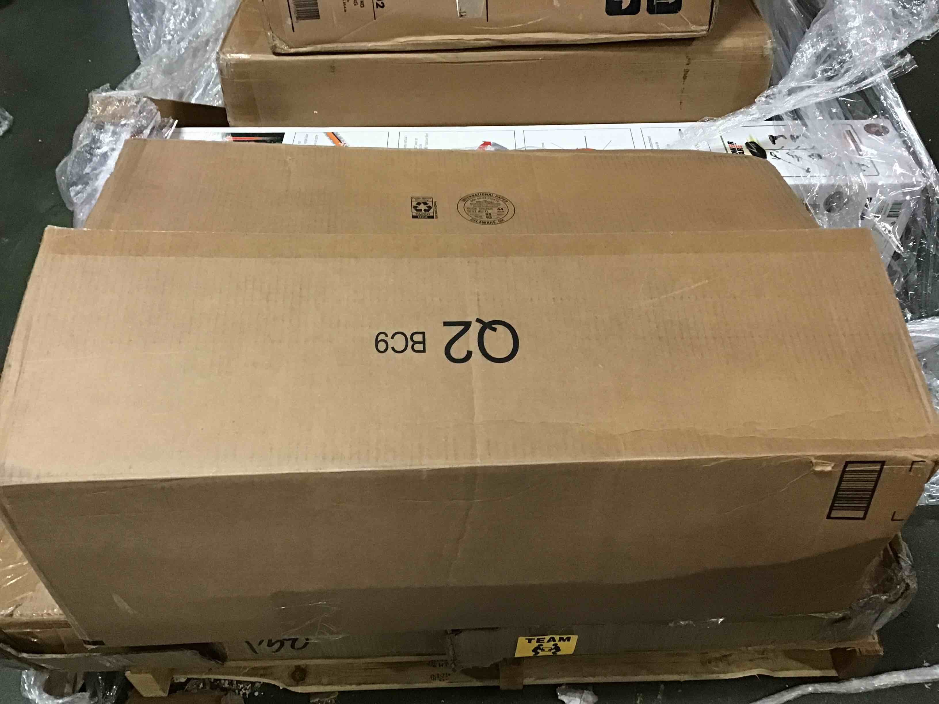 https://s3.amazonaws.com/lotting-images-prod/bidfta/RED5270192_1695309597112.jpeg