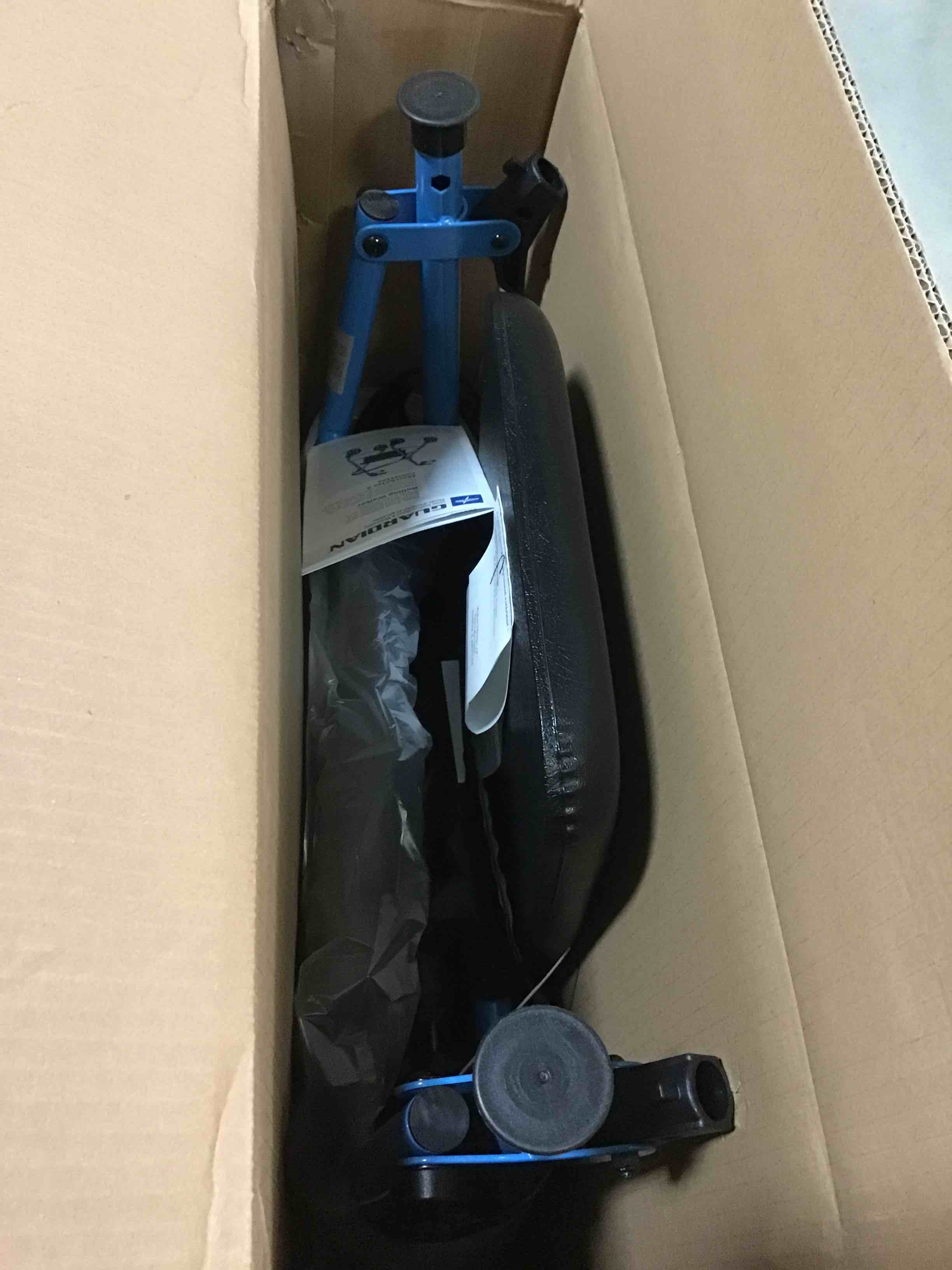 https://s3.amazonaws.com/lotting-images-prod/bidfta/RED5270416_1695408650510.jpeg