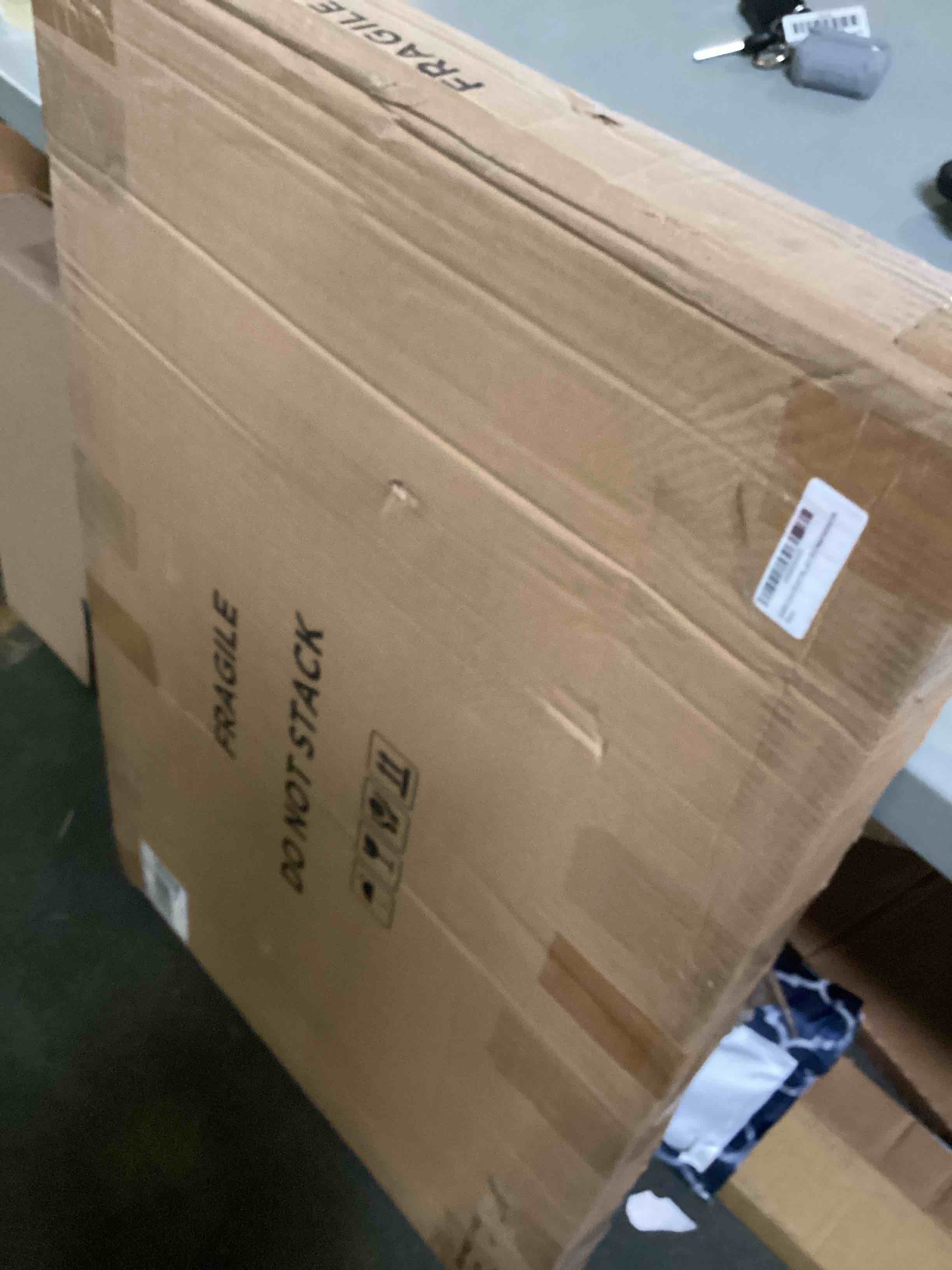 https://s3.amazonaws.com/lotting-images-prod/bidfta/RED5273229_1695060262473.jpeg