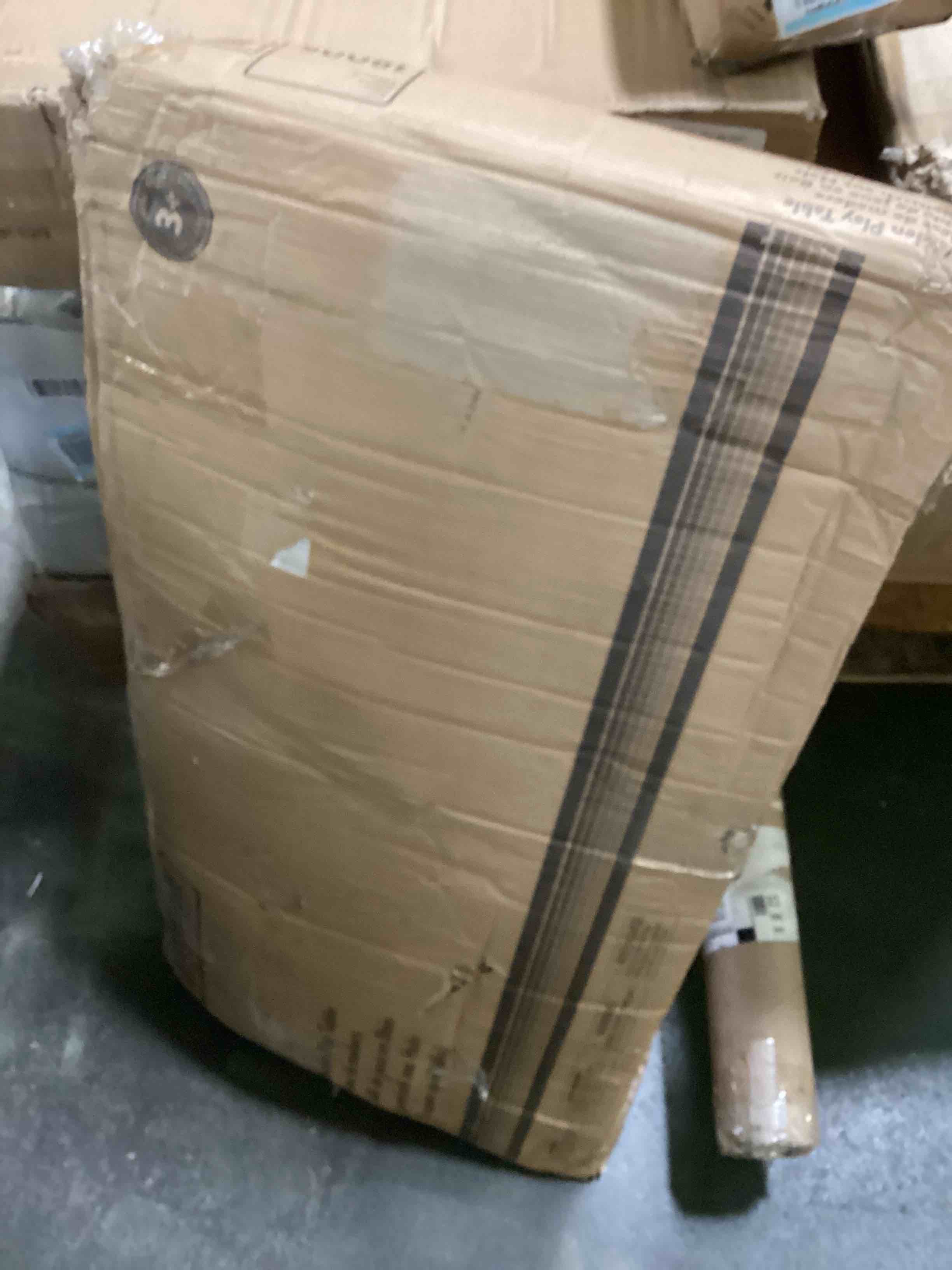 https://s3.amazonaws.com/lotting-images-prod/bidfta/RED5273274_1695066096648.jpeg