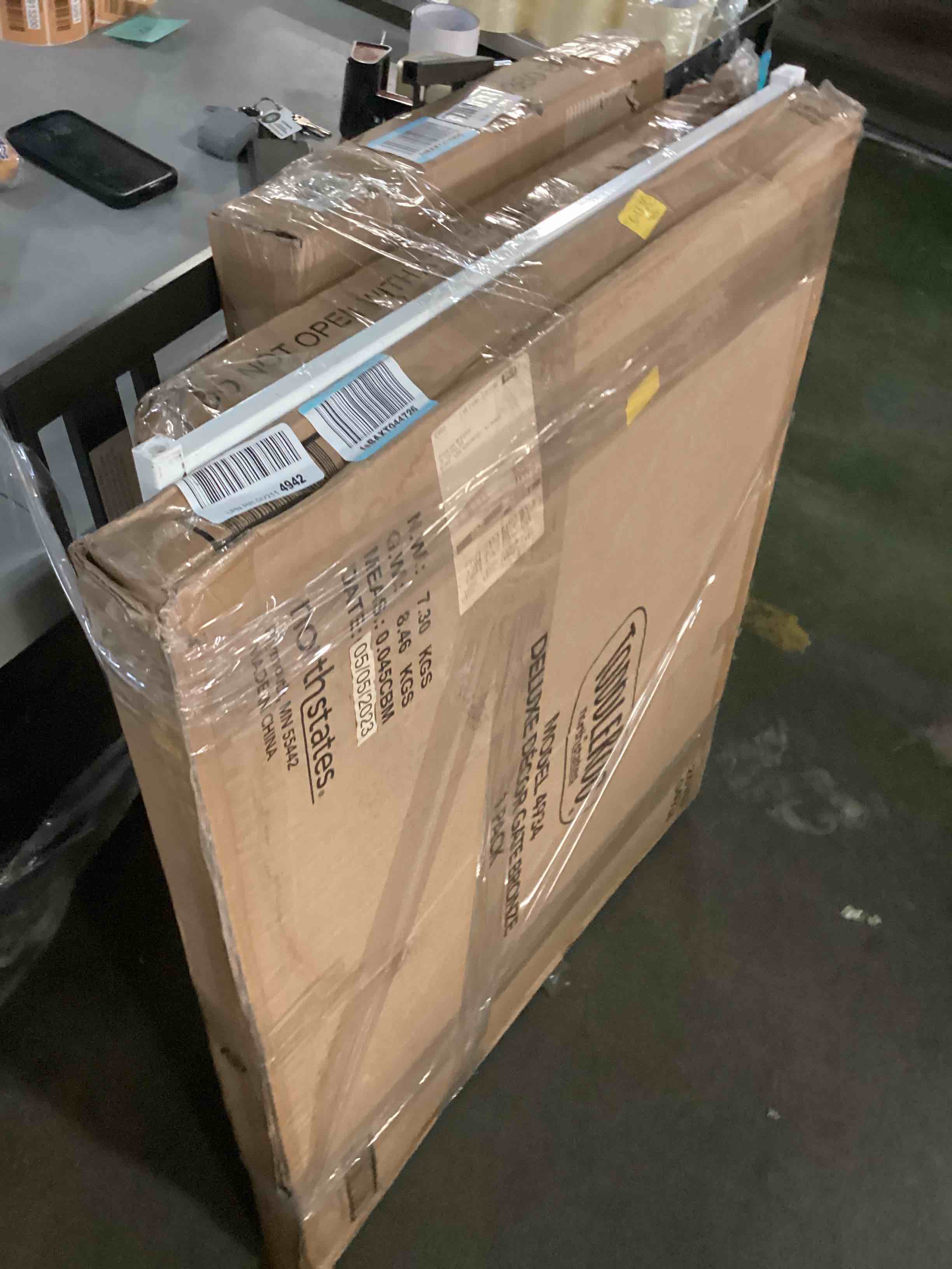 https://s3.amazonaws.com/lotting-images-prod/bidfta/RED5273312_1695124099958.jpeg