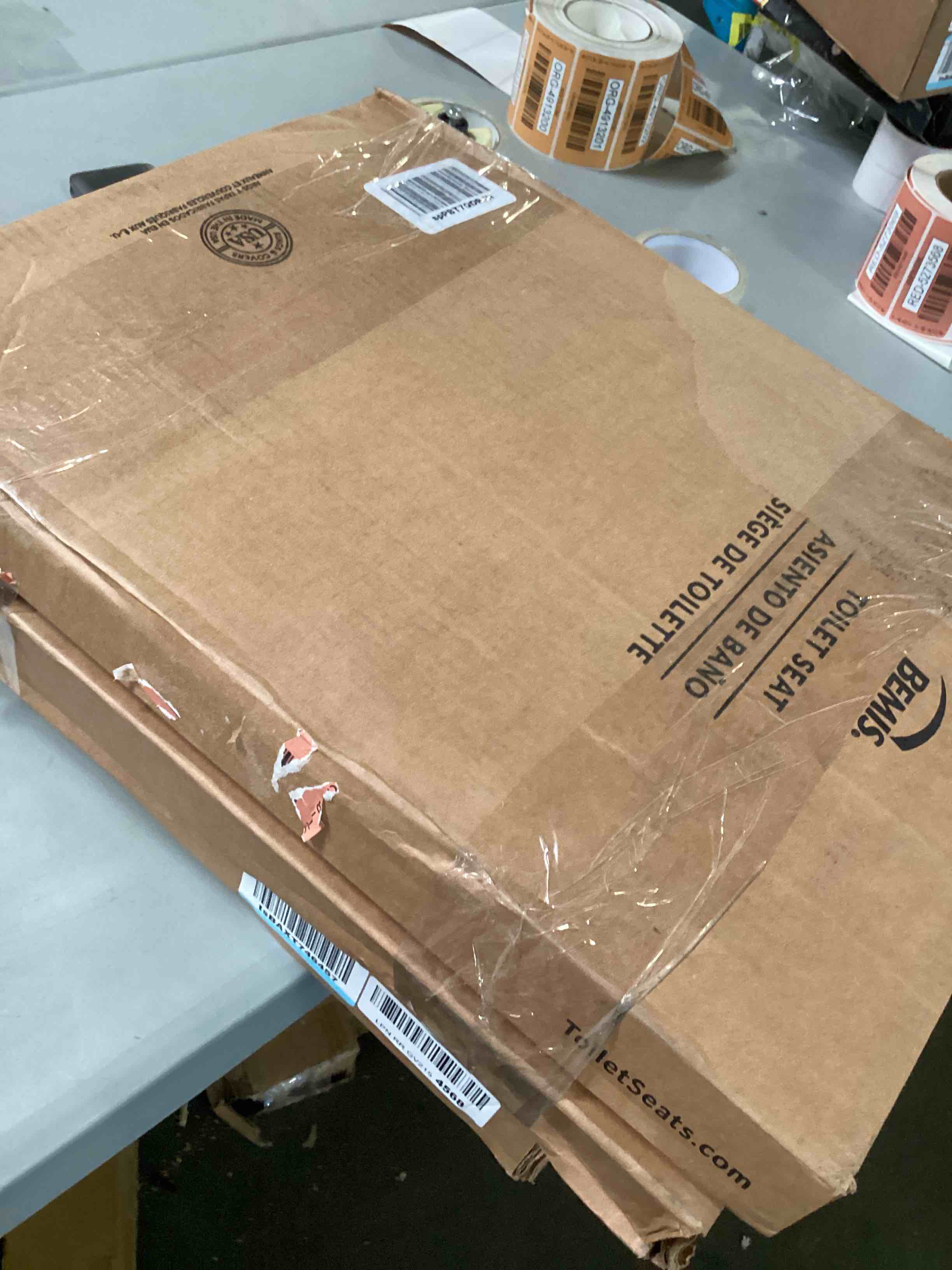 https://s3.amazonaws.com/lotting-images-prod/bidfta/RED5273568_1695153816851.jpeg