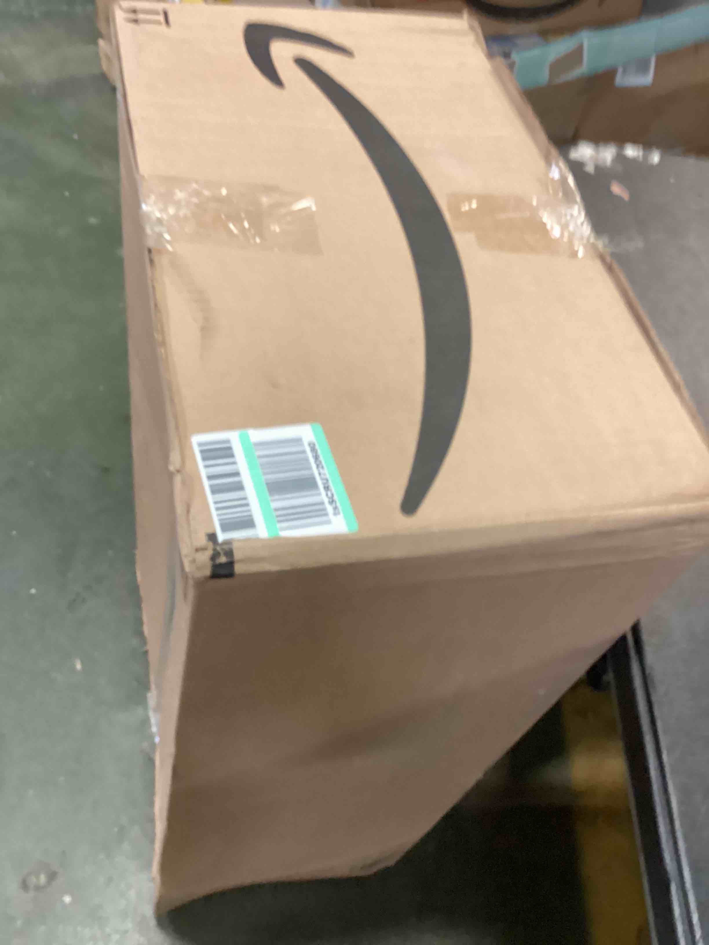 https://s3.amazonaws.com/lotting-images-prod/bidfta/RED5273648_1695217760381.jpeg