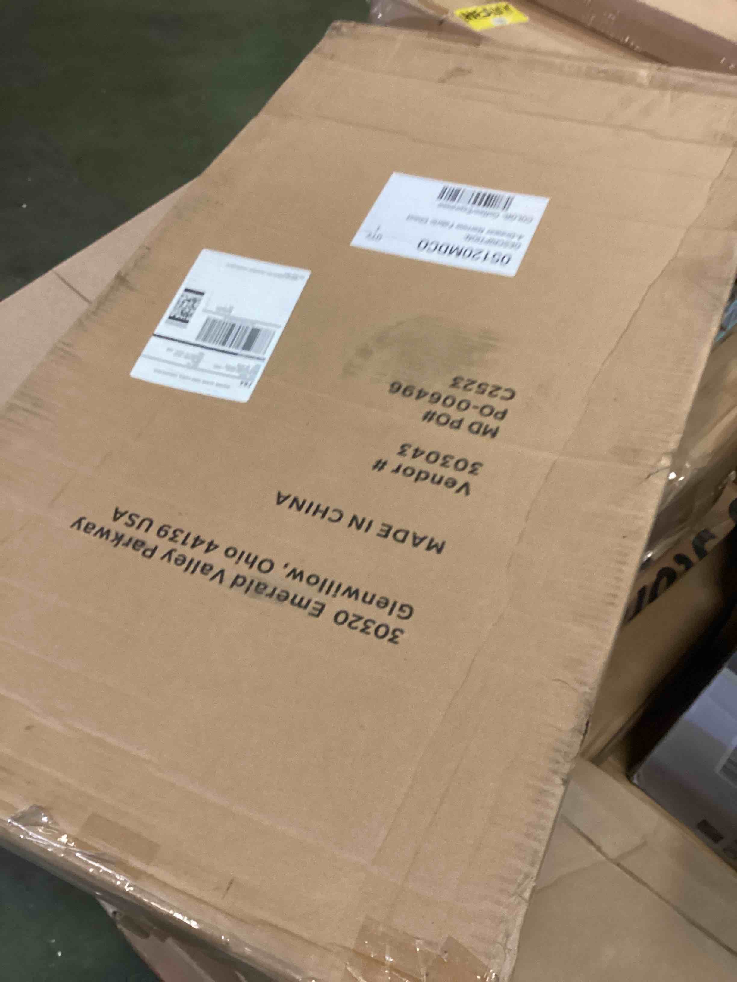 https://s3.amazonaws.com/lotting-images-prod/bidfta/RED5273756_1695231313435.jpeg