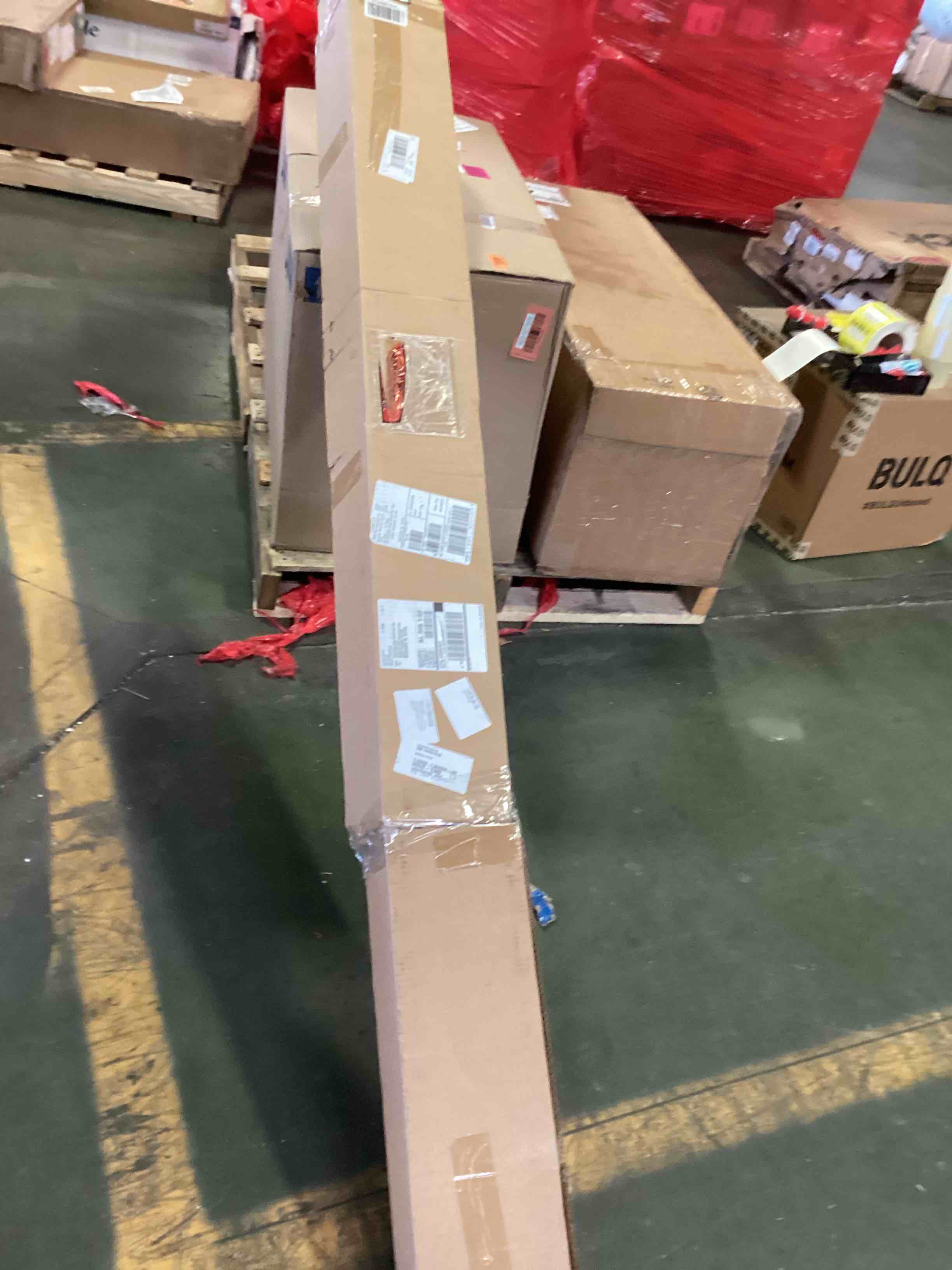 https://s3.amazonaws.com/lotting-images-prod/bidfta/RED5273940_1695312096257.jpeg