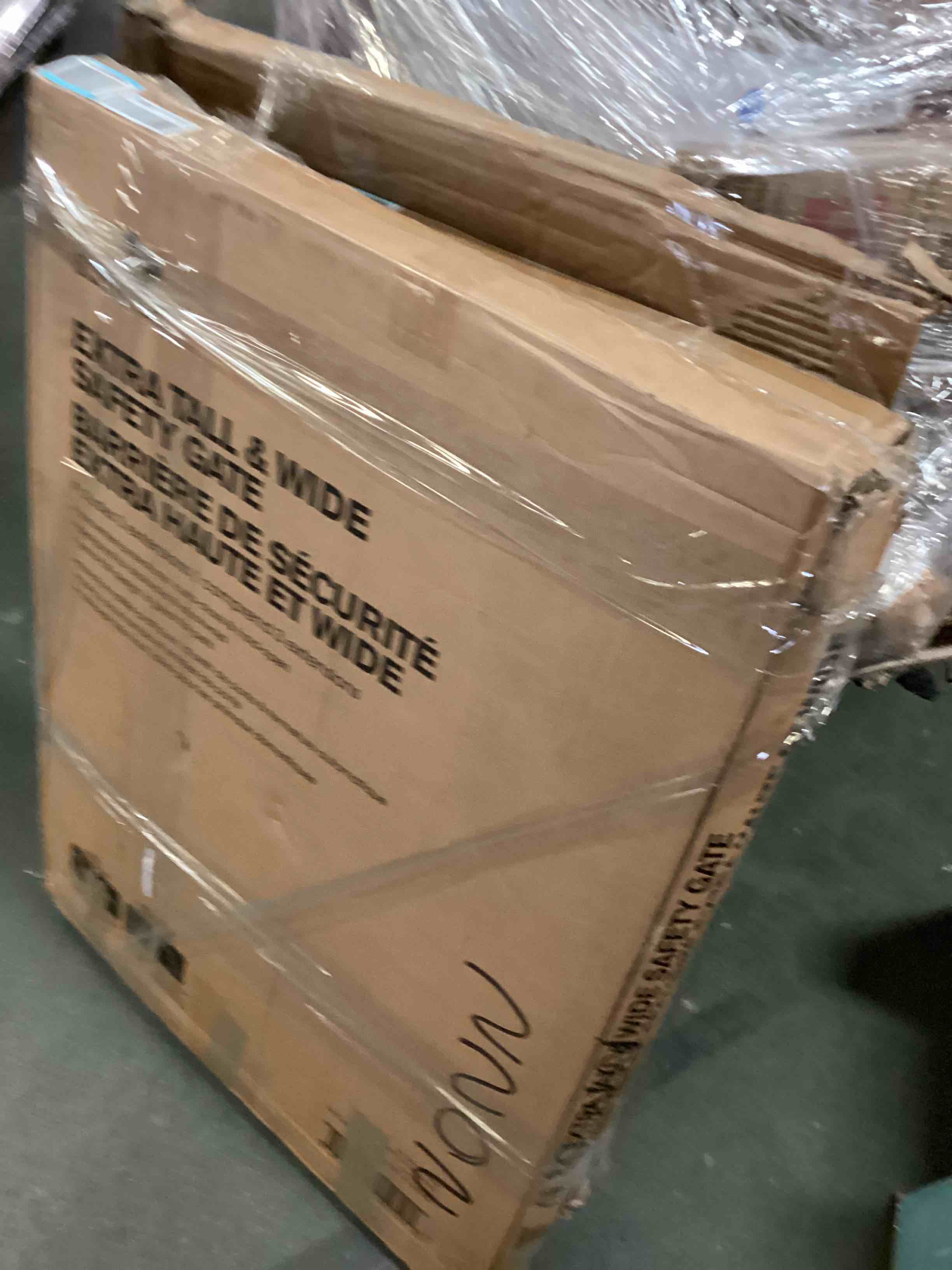 https://s3.amazonaws.com/lotting-images-prod/bidfta/RED5274145_1695404315628.jpeg