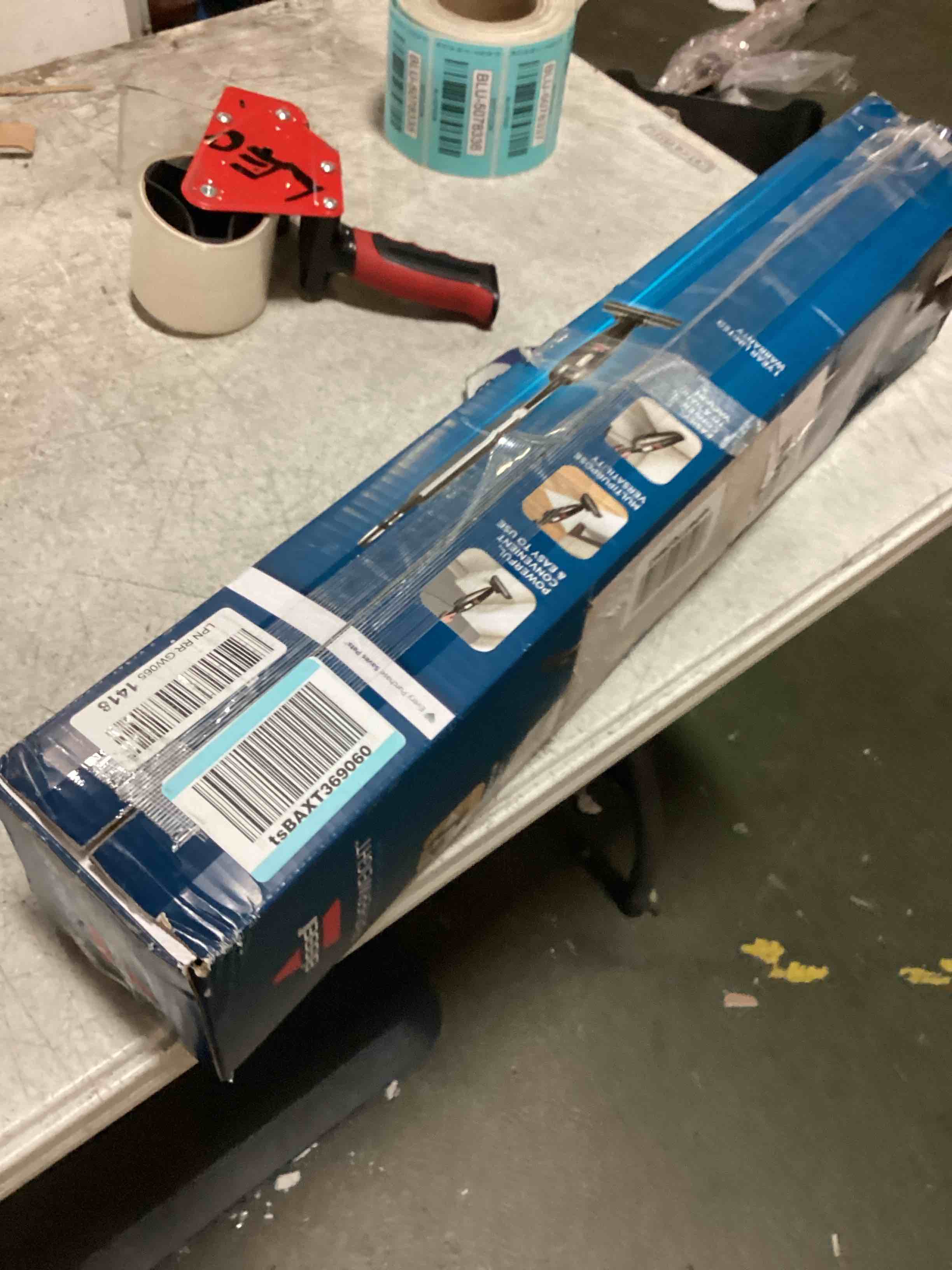 https://s3.amazonaws.com/lotting-images-prod/bidfta/RED5274280_1695648425177.jpeg