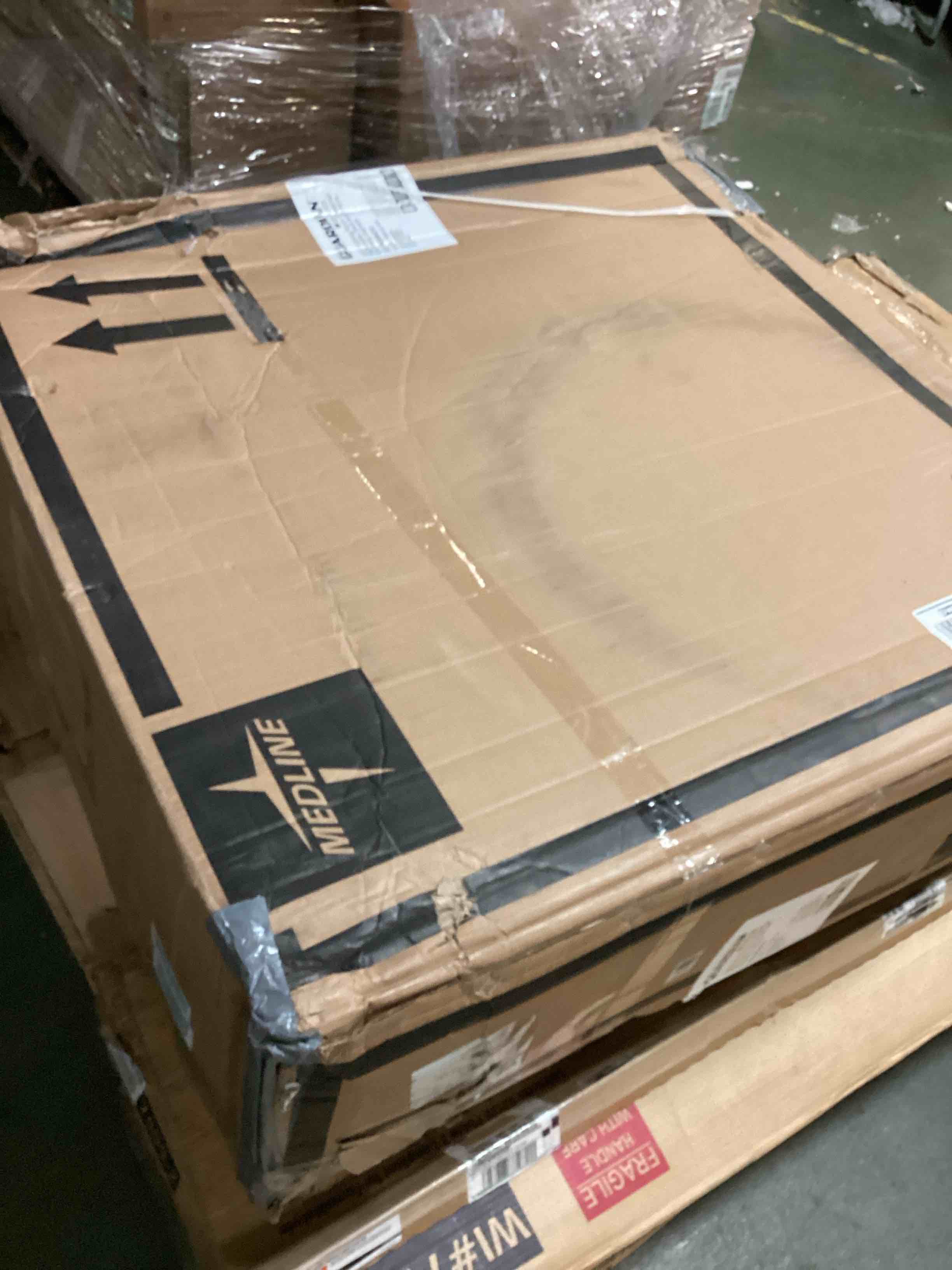 https://s3.amazonaws.com/lotting-images-prod/bidfta/RED5274376_1695657898003.jpeg