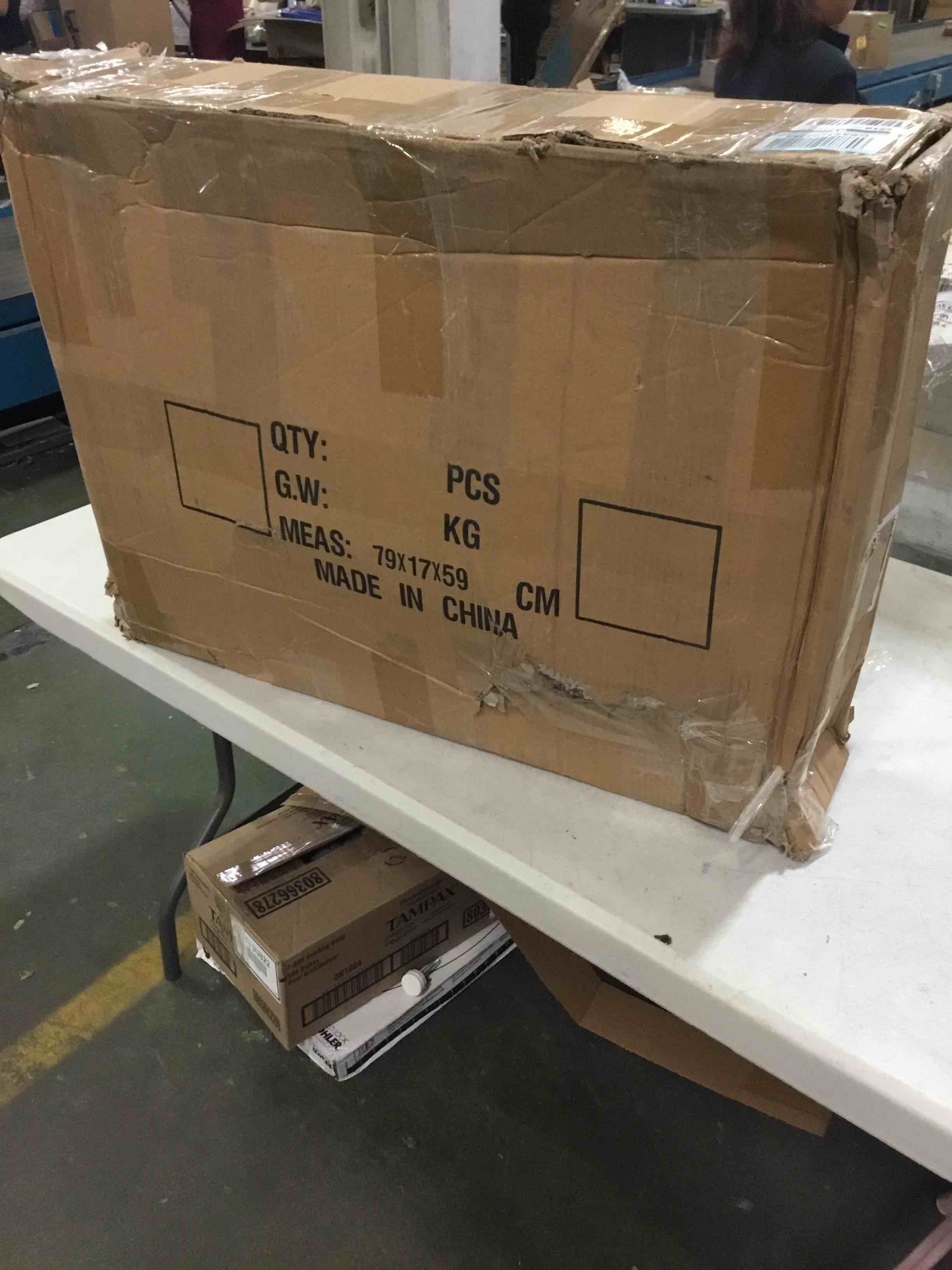 https://s3.amazonaws.com/lotting-images-prod/bidfta/RED5275042_1695392777413.jpeg