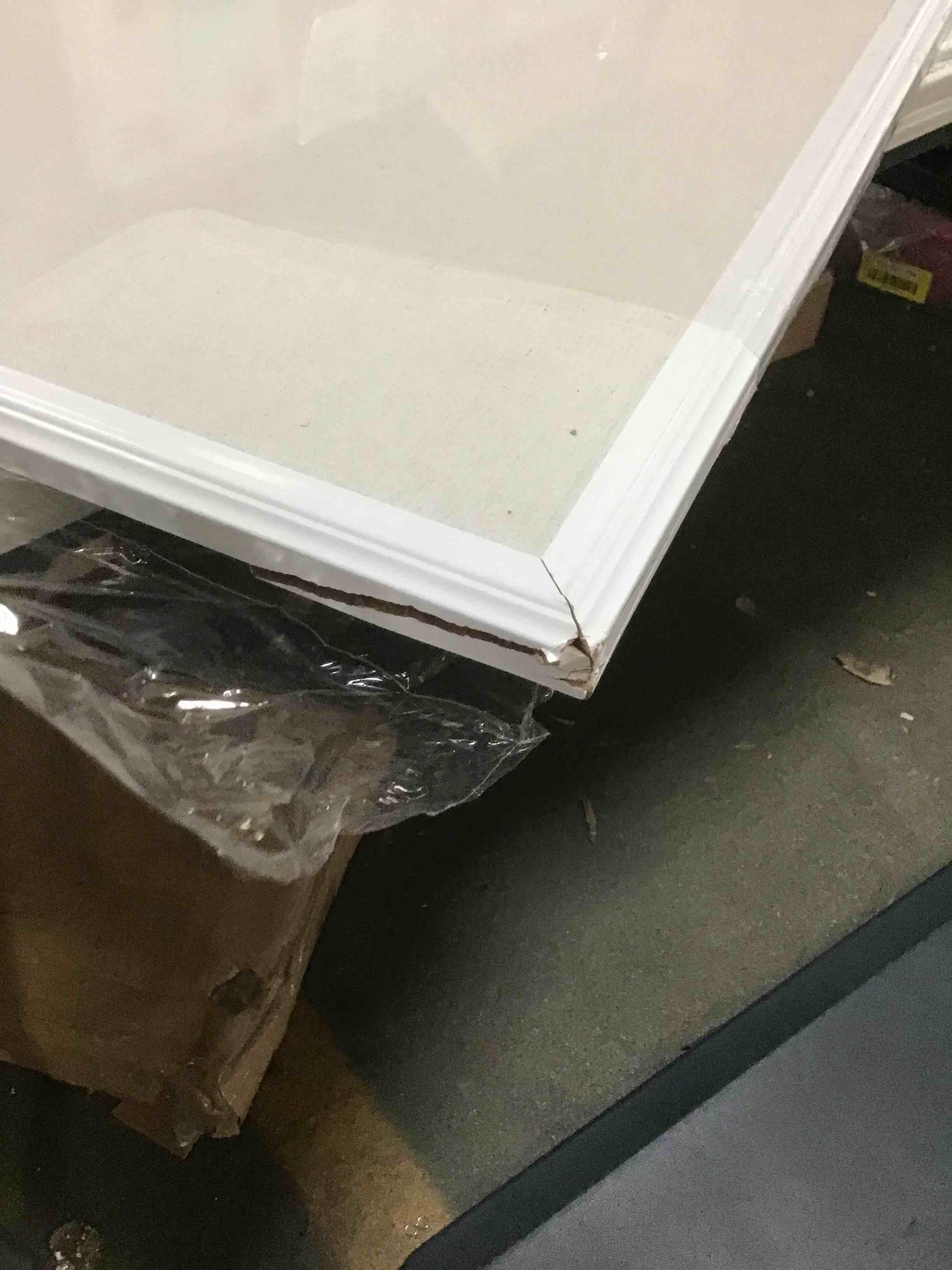 https://s3.amazonaws.com/lotting-images-prod/bidfta/RED5275339_1695758910346.jpeg