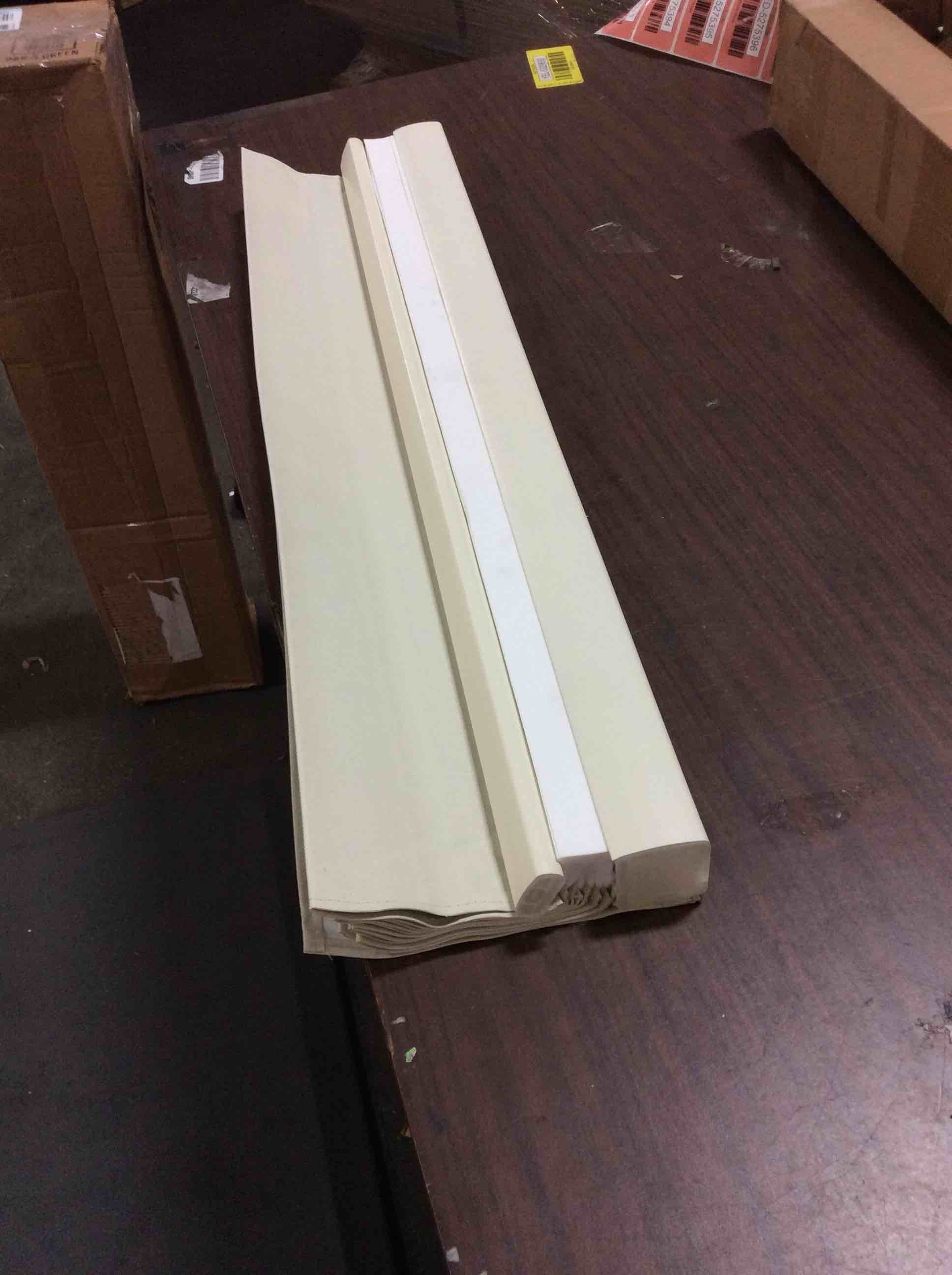 https://s3.amazonaws.com/lotting-images-prod/bidfta/RED5275393_1695828627417.jpeg