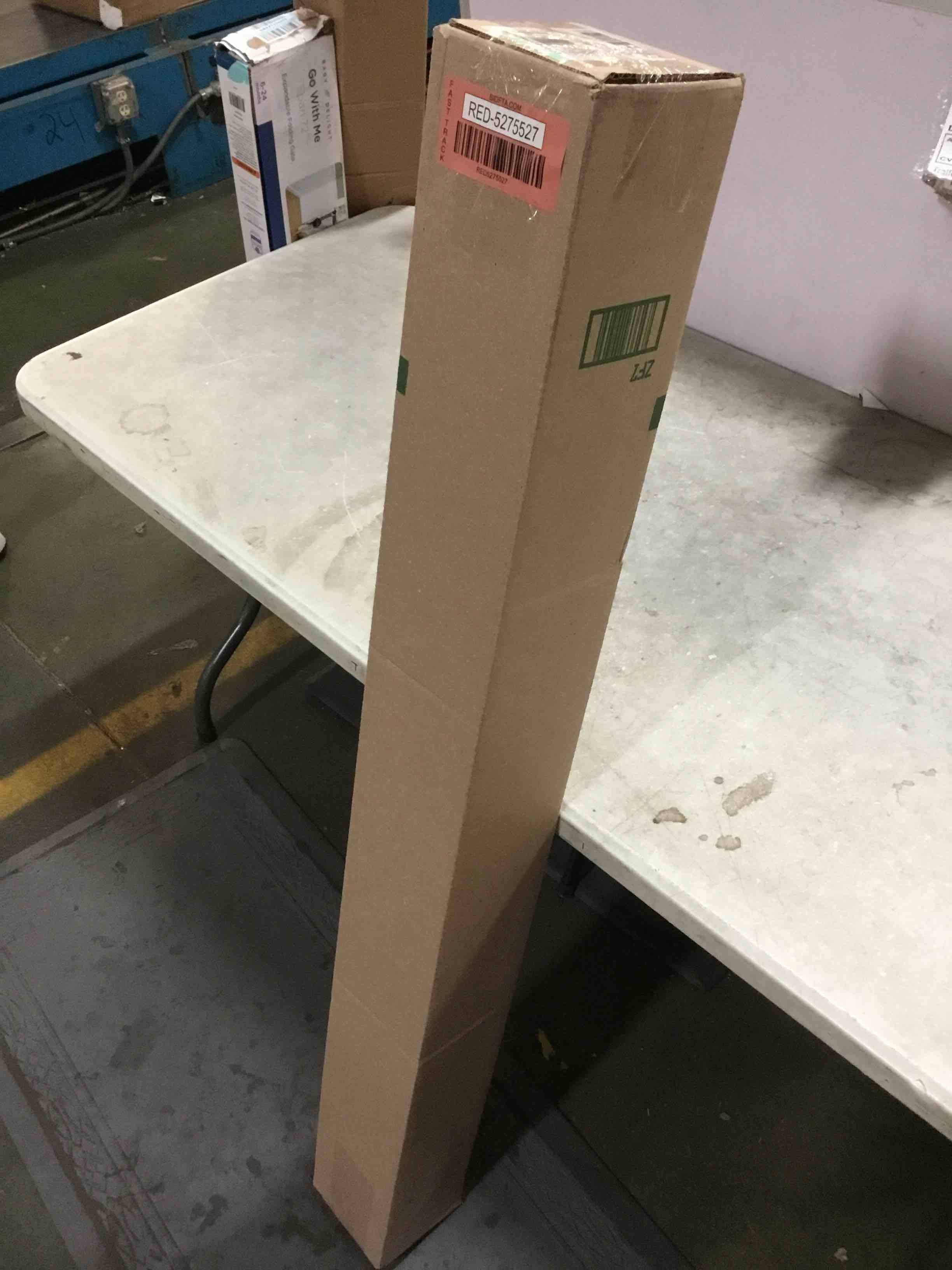 https://s3.amazonaws.com/lotting-images-prod/bidfta/RED5275527_1695923336306.jpeg