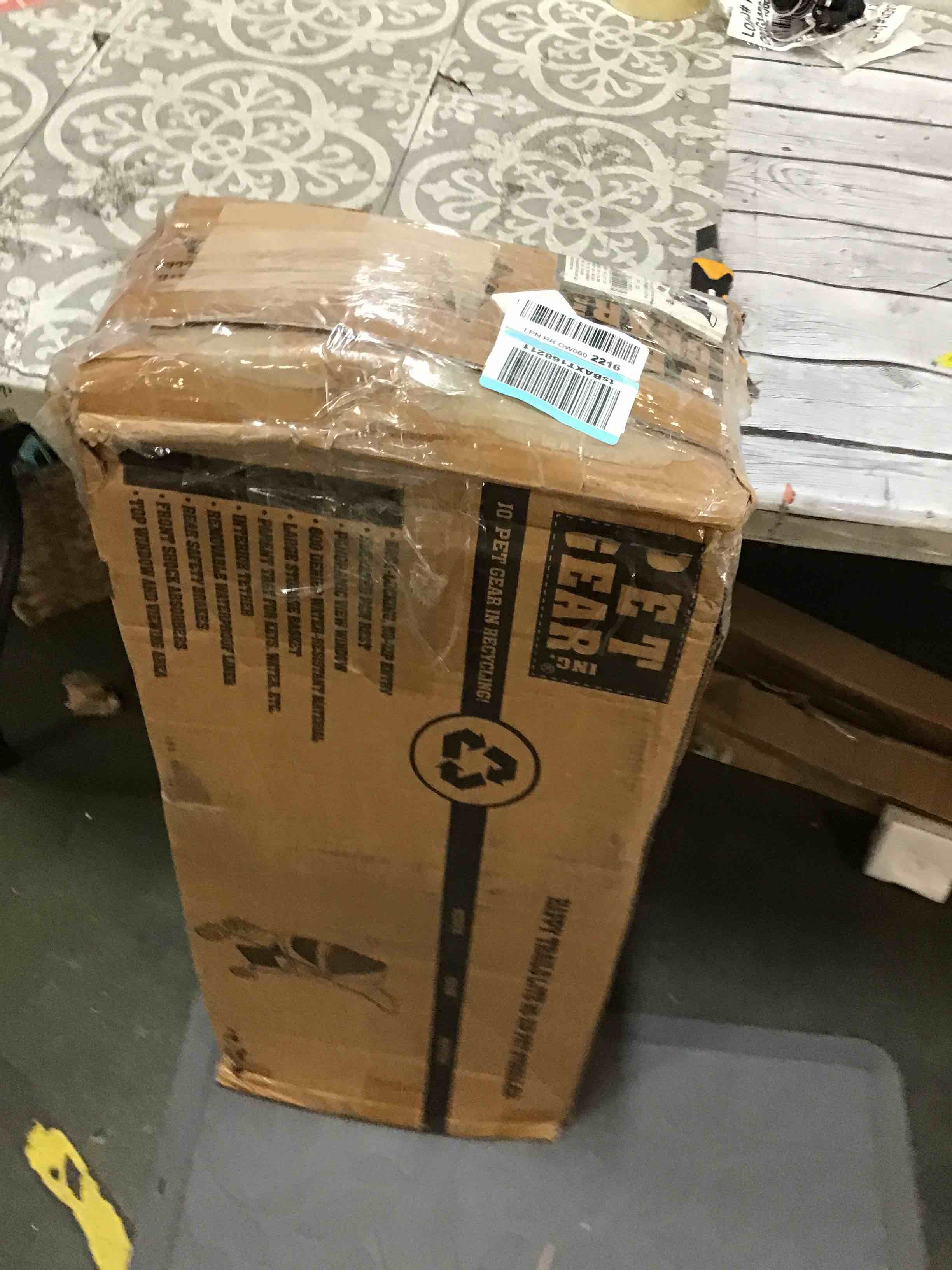 https://s3.amazonaws.com/lotting-images-prod/bidfta/RED5275648_1696016342979.jpeg