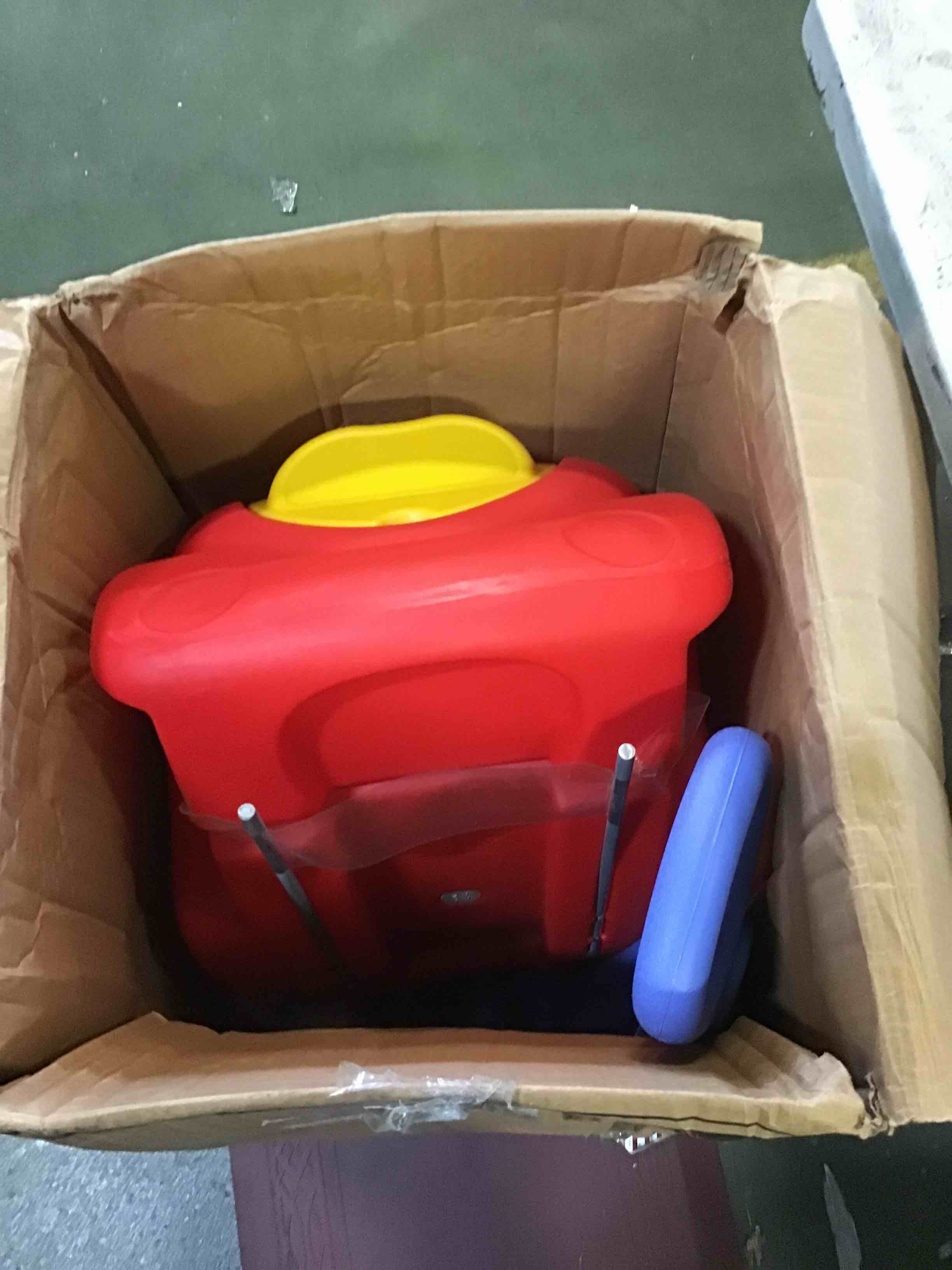https://s3.amazonaws.com/lotting-images-prod/bidfta/RED5275733_1696263859114.jpeg
