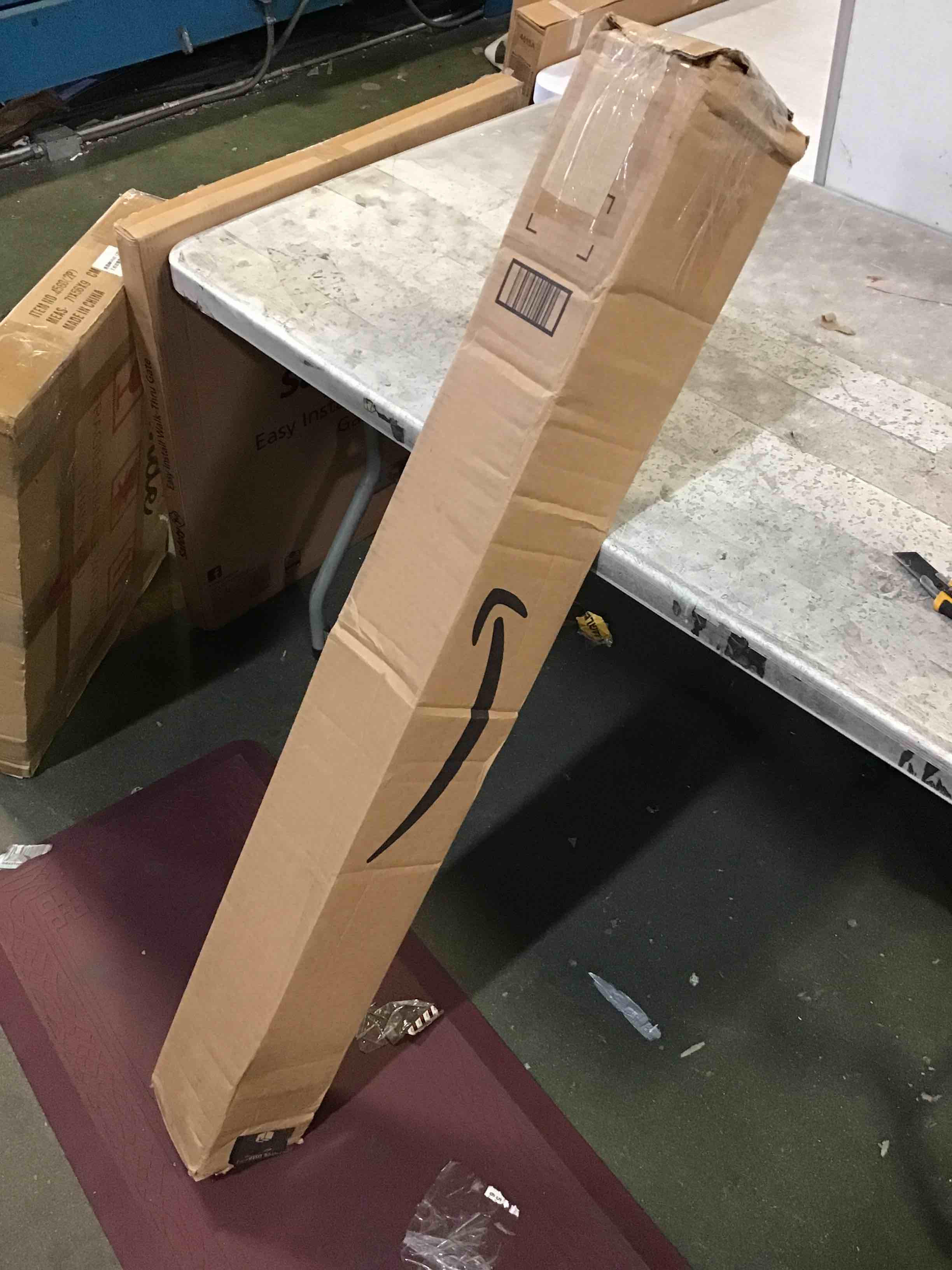 https://s3.amazonaws.com/lotting-images-prod/bidfta/RED5275743_1696267943337.jpeg