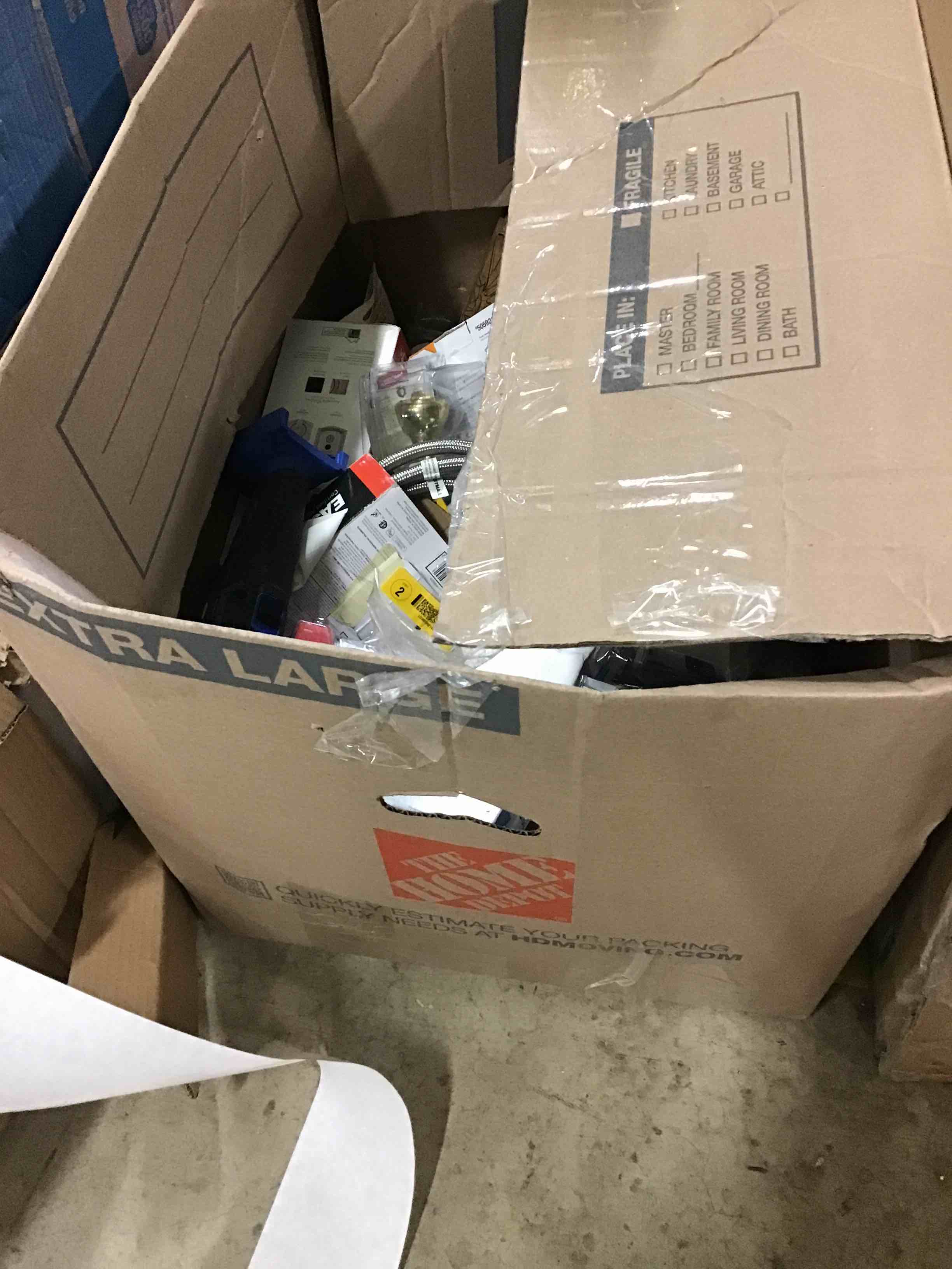 https://s3.amazonaws.com/lotting-images-prod/bidfta/RED5278759_1718653200491.jpeg