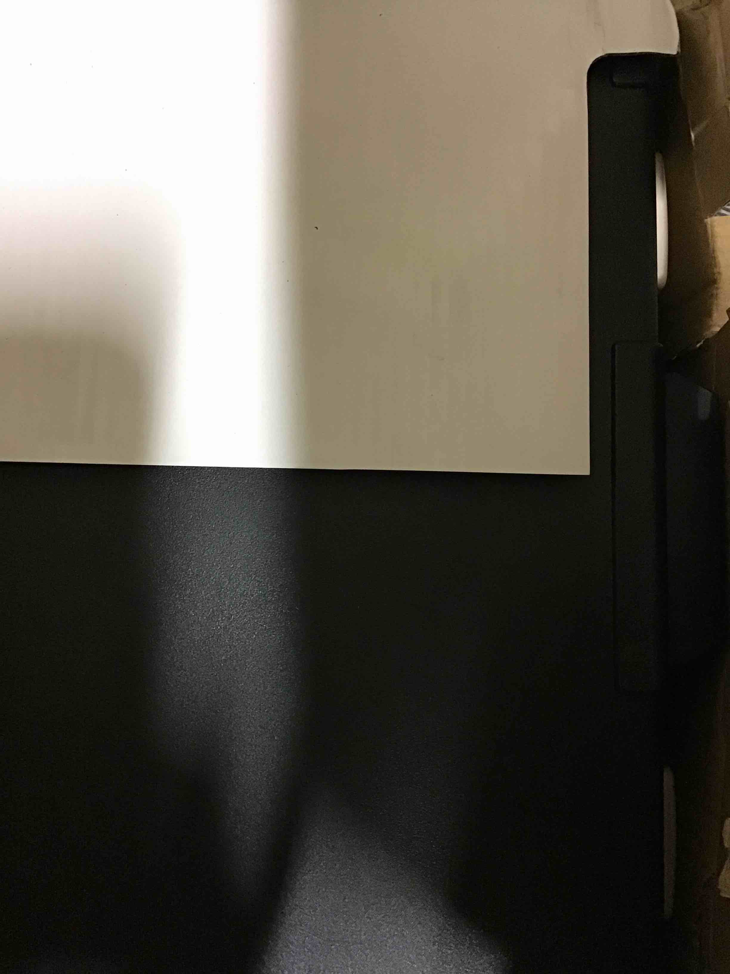 https://s3.amazonaws.com/lotting-images-prod/bidfta/RED5280905_1695654280639.jpeg