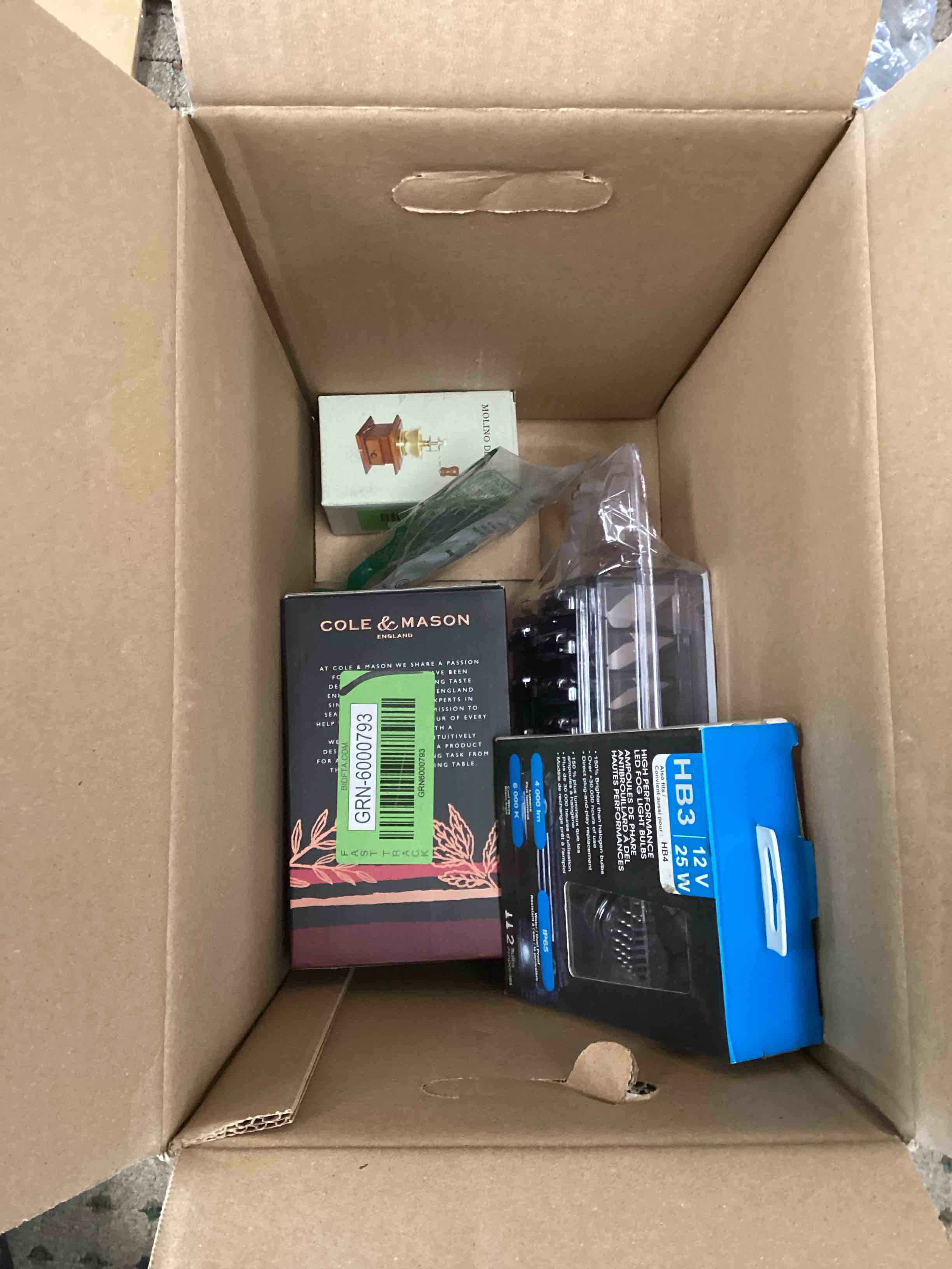 multi-item box ,,,which includes cut herb keeper ,Wahl steel comb set  guide for animals ,phone cases watch bands,,small coffee grinder etc,,more for only ;]