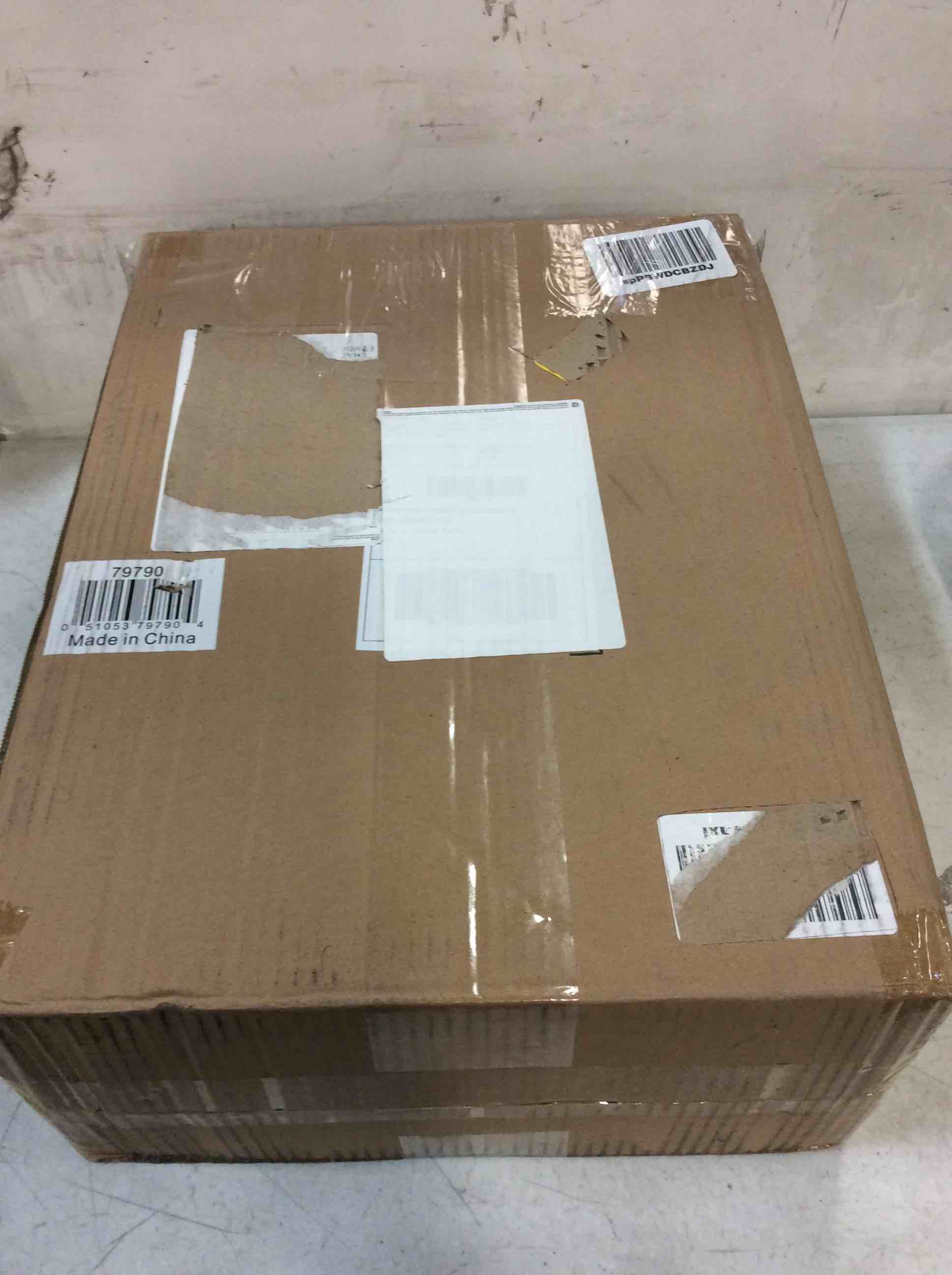 https://s3.amazonaws.com/lotting-images-prod/bidfta/RED5290502_1704209872160.jpeg
