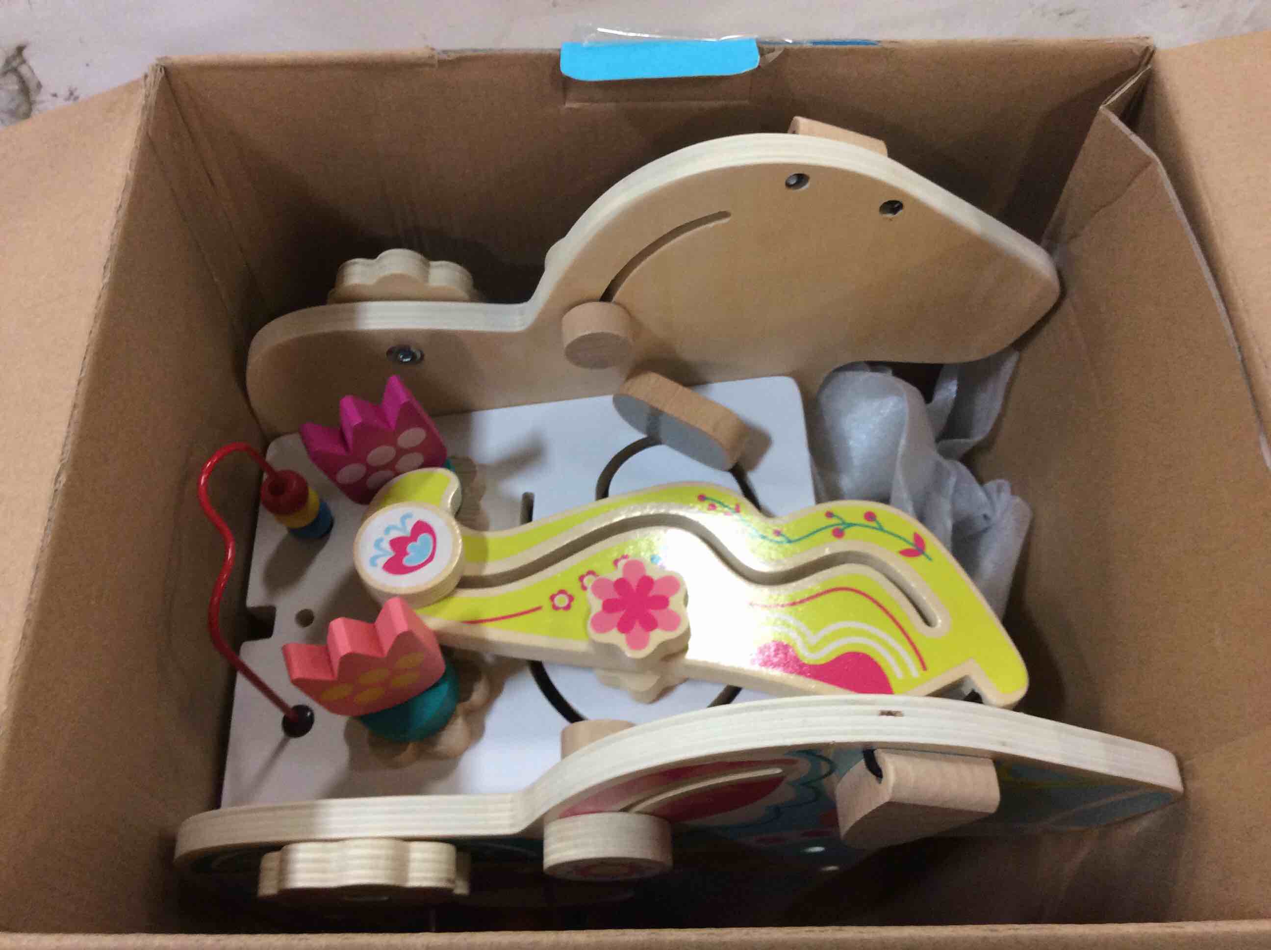 https://s3.amazonaws.com/lotting-images-prod/bidfta/RED5290503_1704210026878.jpeg
