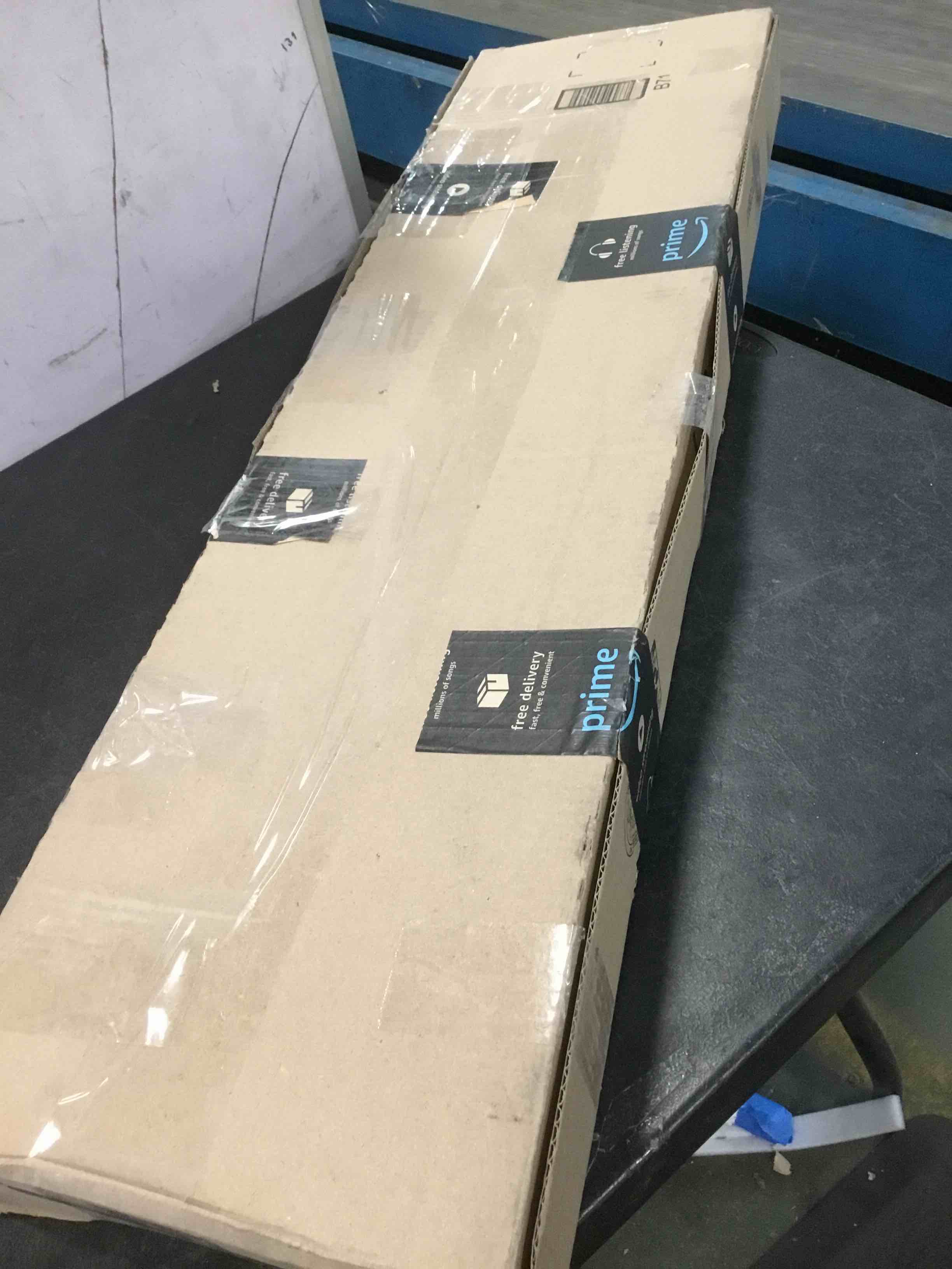 https://s3.amazonaws.com/lotting-images-prod/bidfta/RED5290934_1704397628710.jpeg