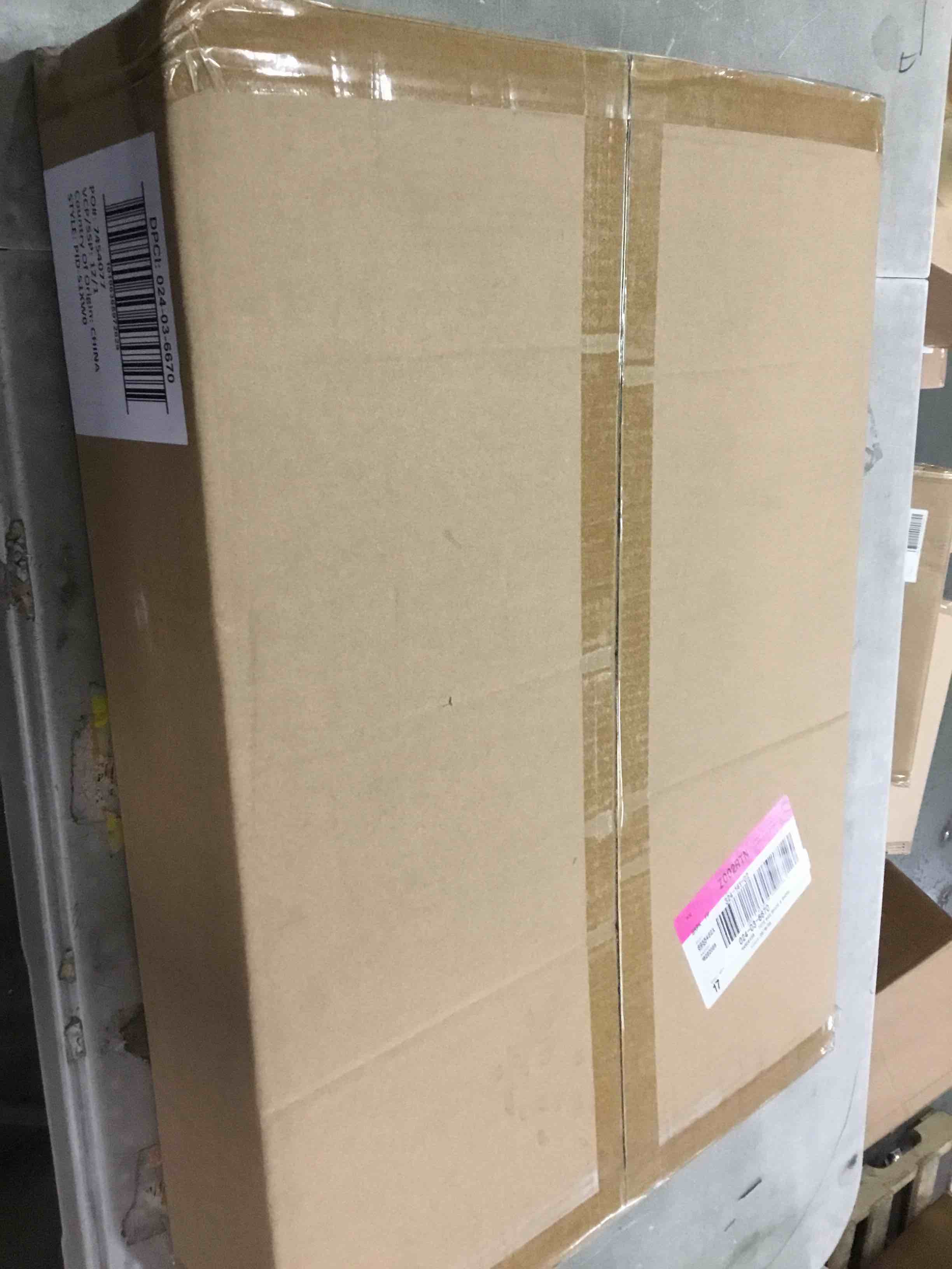 https://s3.amazonaws.com/lotting-images-prod/bidfta/RED5292553_1703360892316.jpeg