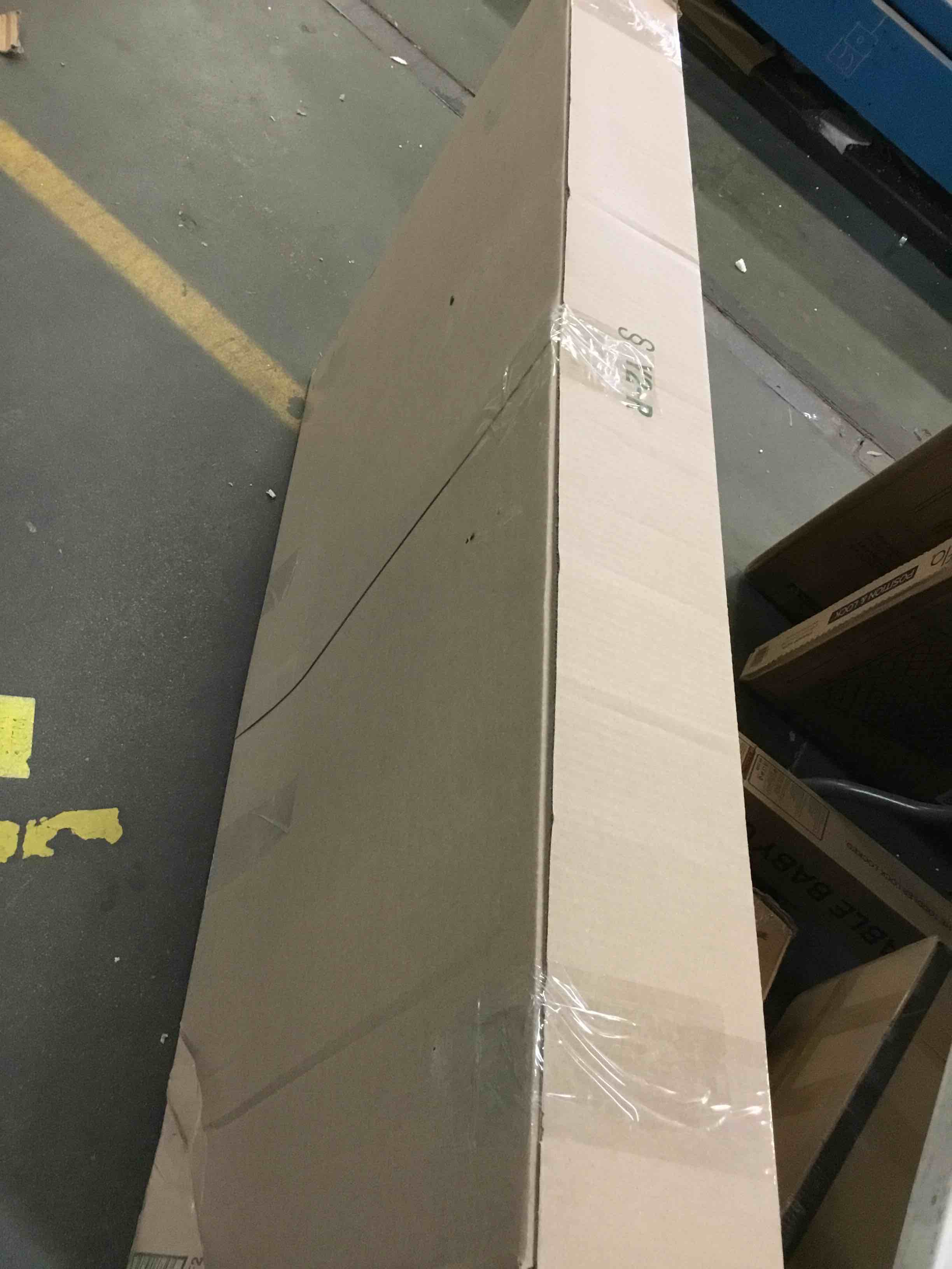 https://s3.amazonaws.com/lotting-images-prod/bidfta/RED5292886_1703691808979.jpeg