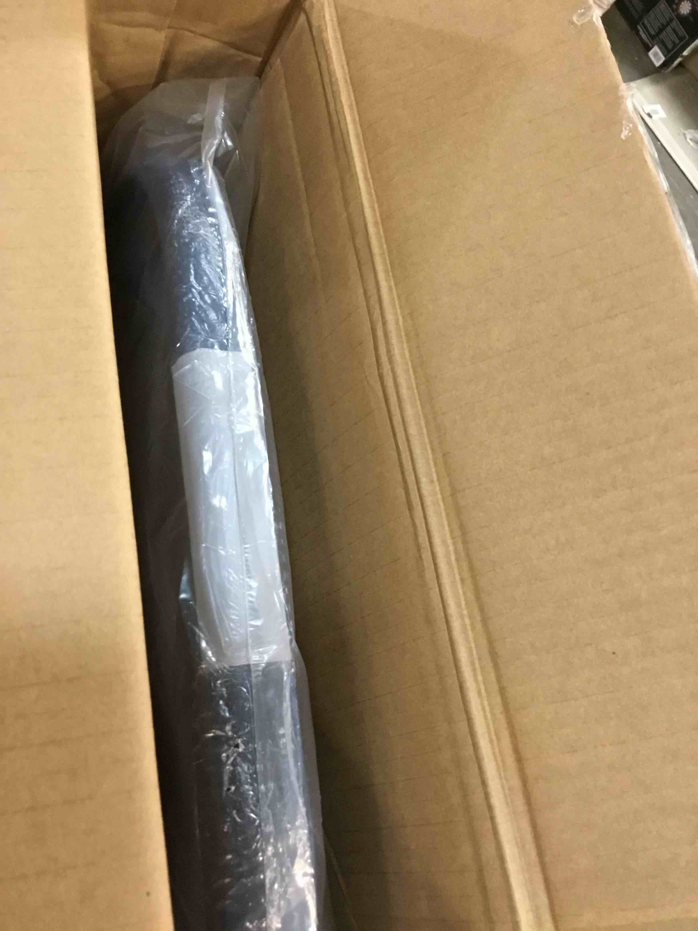 https://s3.amazonaws.com/lotting-images-prod/bidfta/RED5292939_1703703267170.jpeg