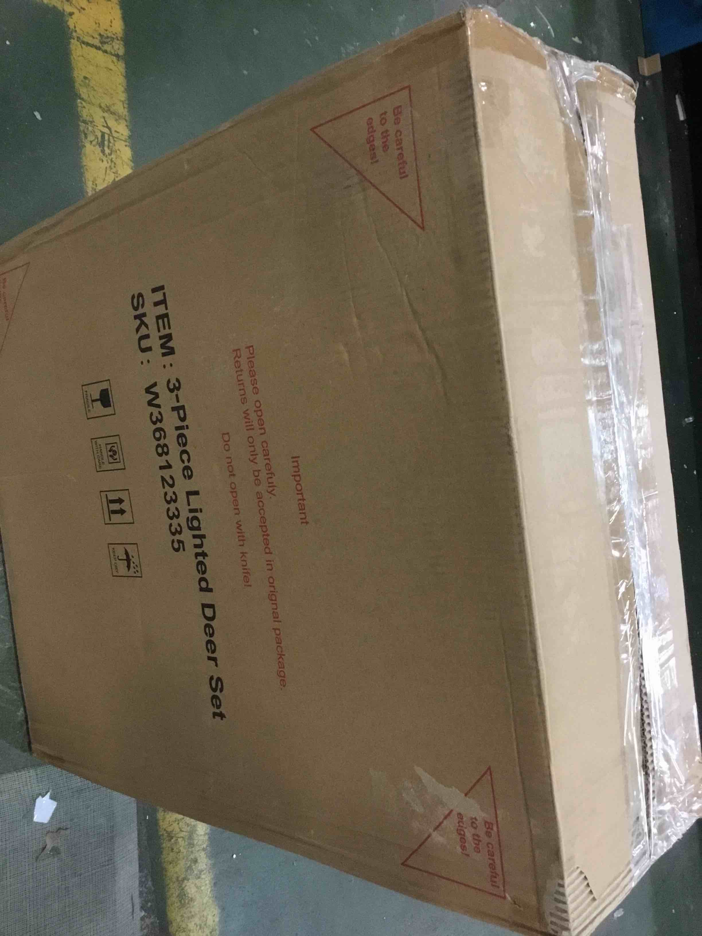 https://s3.amazonaws.com/lotting-images-prod/bidfta/RED5293391_1703877105217.jpeg