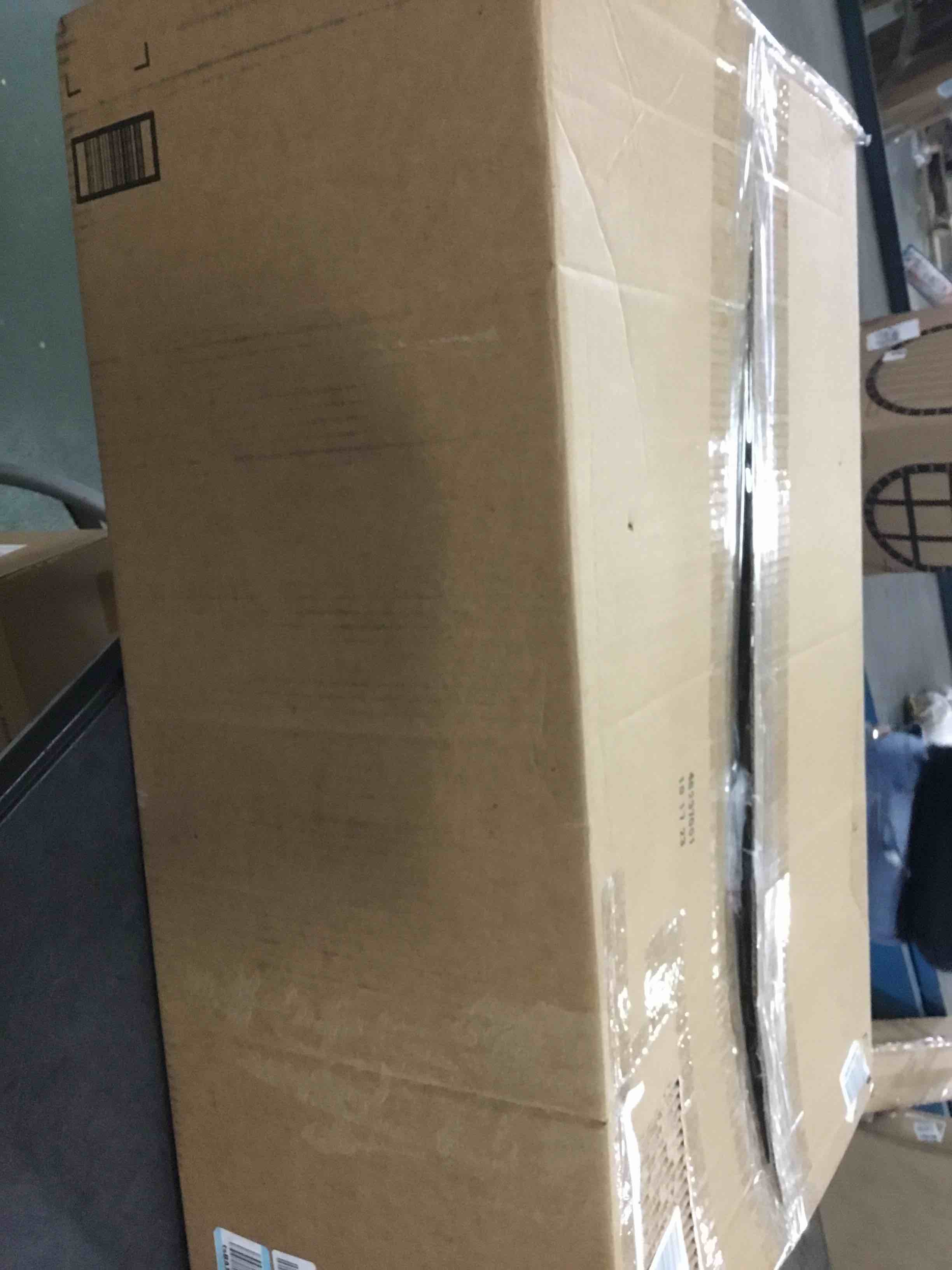 https://s3.amazonaws.com/lotting-images-prod/bidfta/RED5293555_1703955402745.jpeg