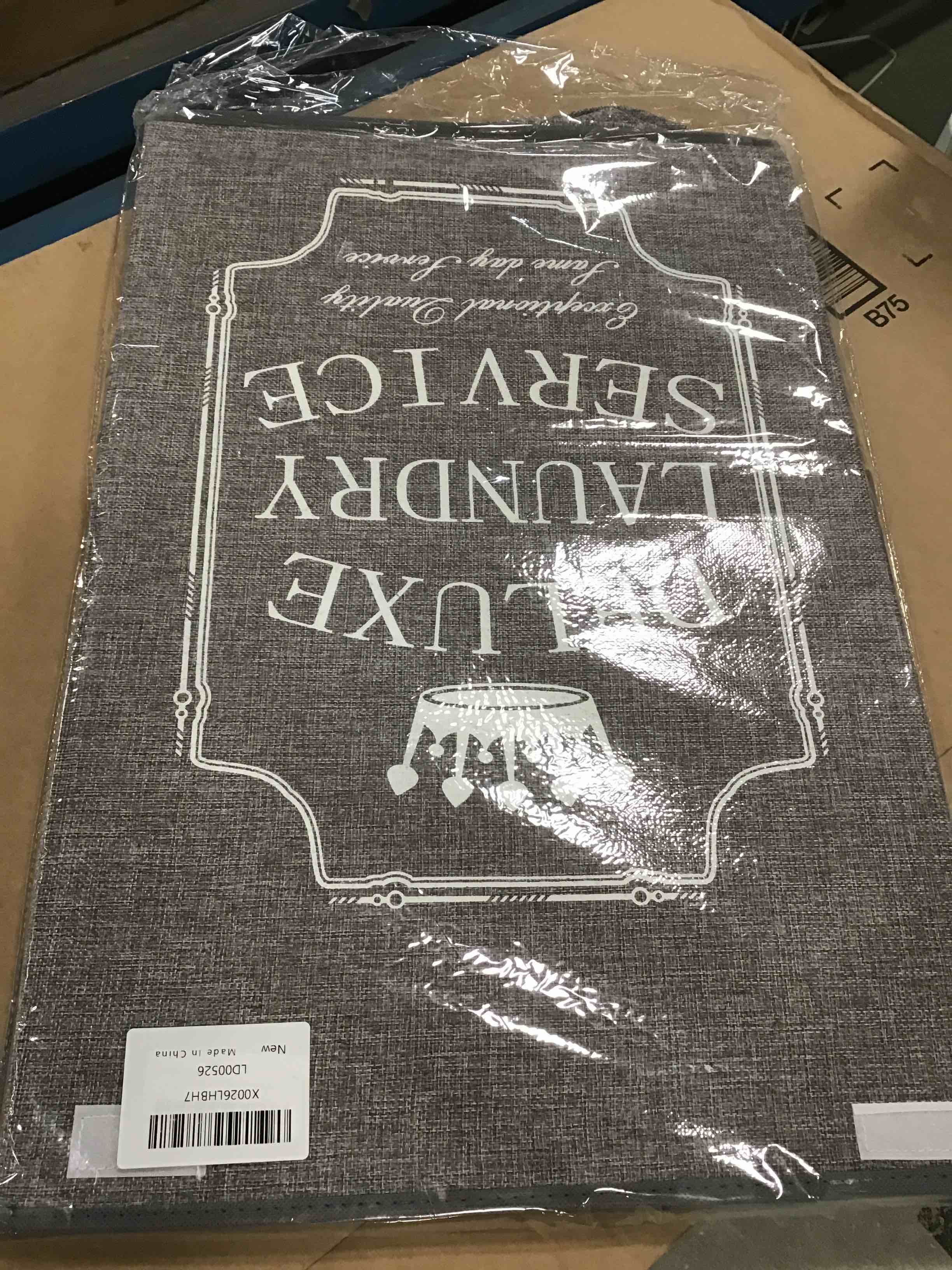 https://s3.amazonaws.com/lotting-images-prod/bidfta/RED5296215_1703955355945.jpeg