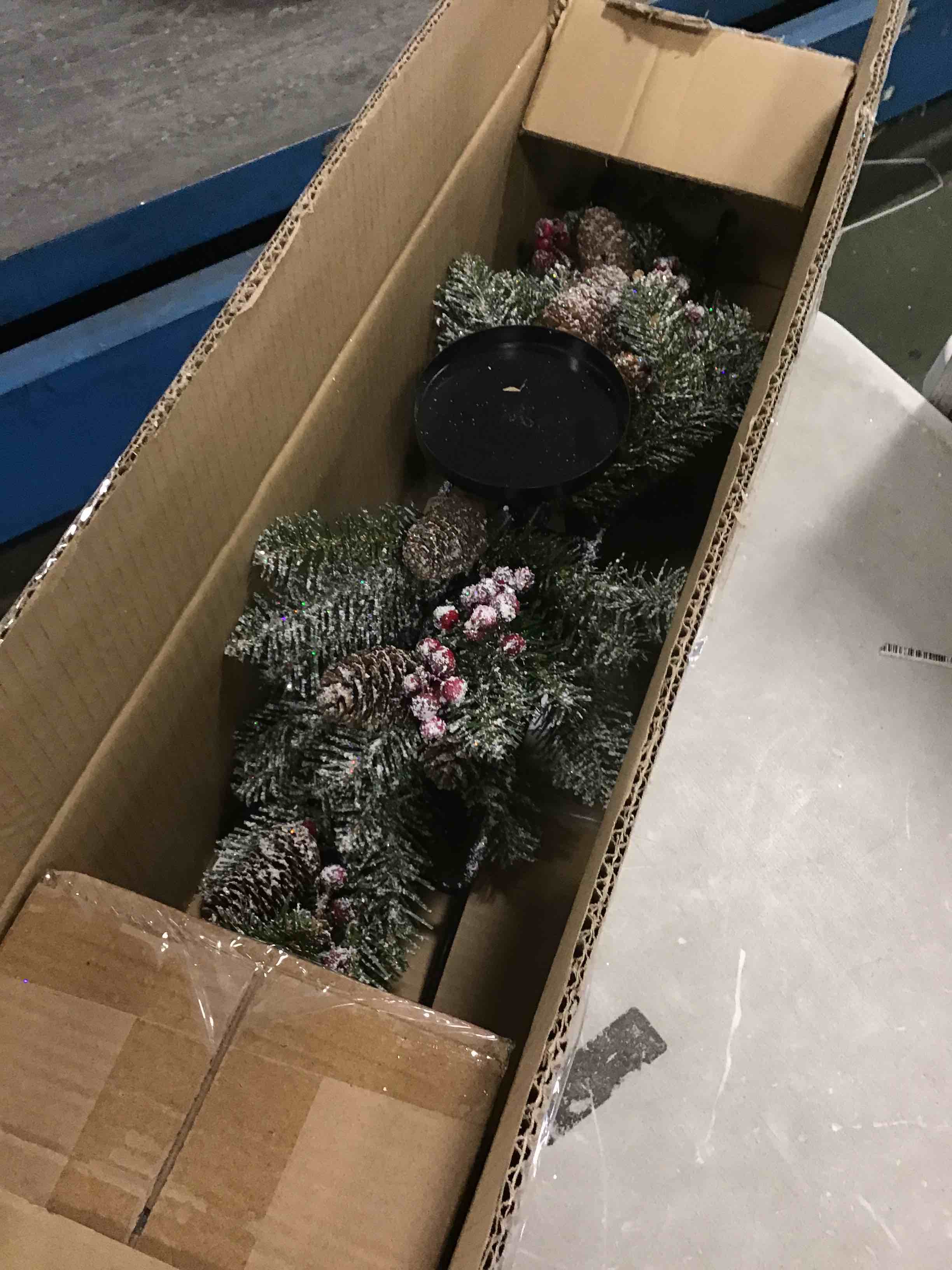 https://s3.amazonaws.com/lotting-images-prod/bidfta/RED5296239_1703957606306.jpeg