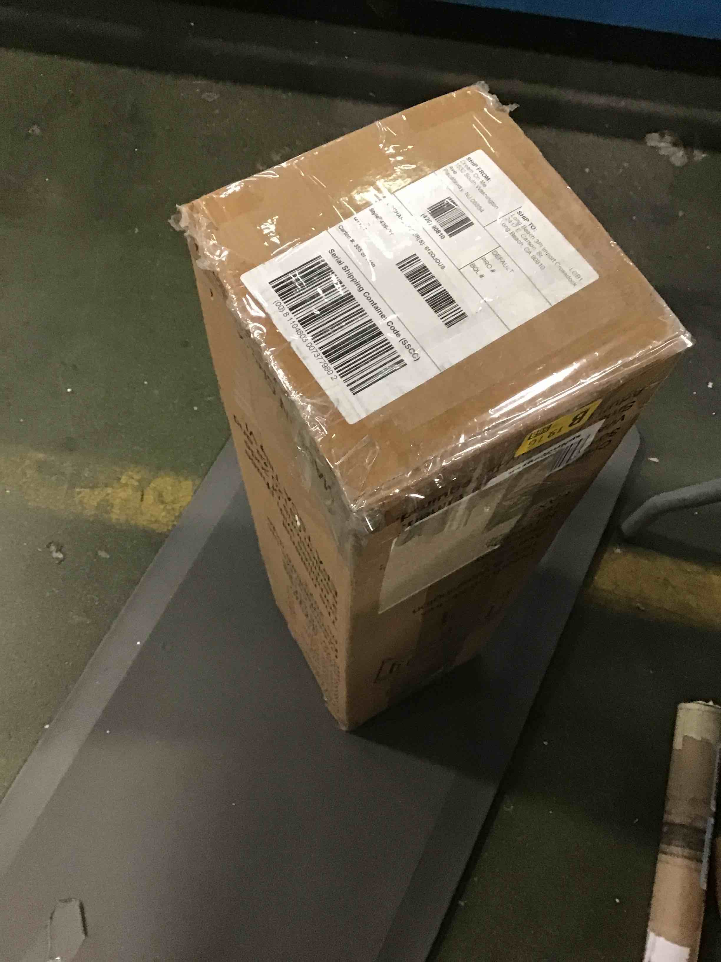 https://s3.amazonaws.com/lotting-images-prod/bidfta/RED5296240_1703957715108.jpeg