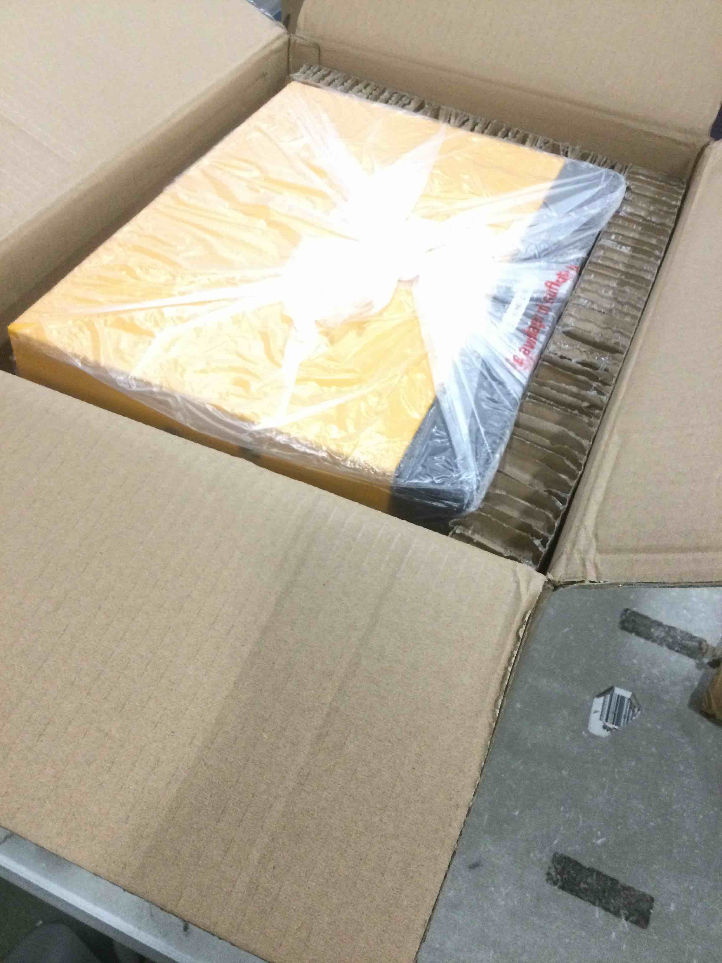 https://s3.amazonaws.com/lotting-images-prod/bidfta/RED5296294_1703968340750.jpeg