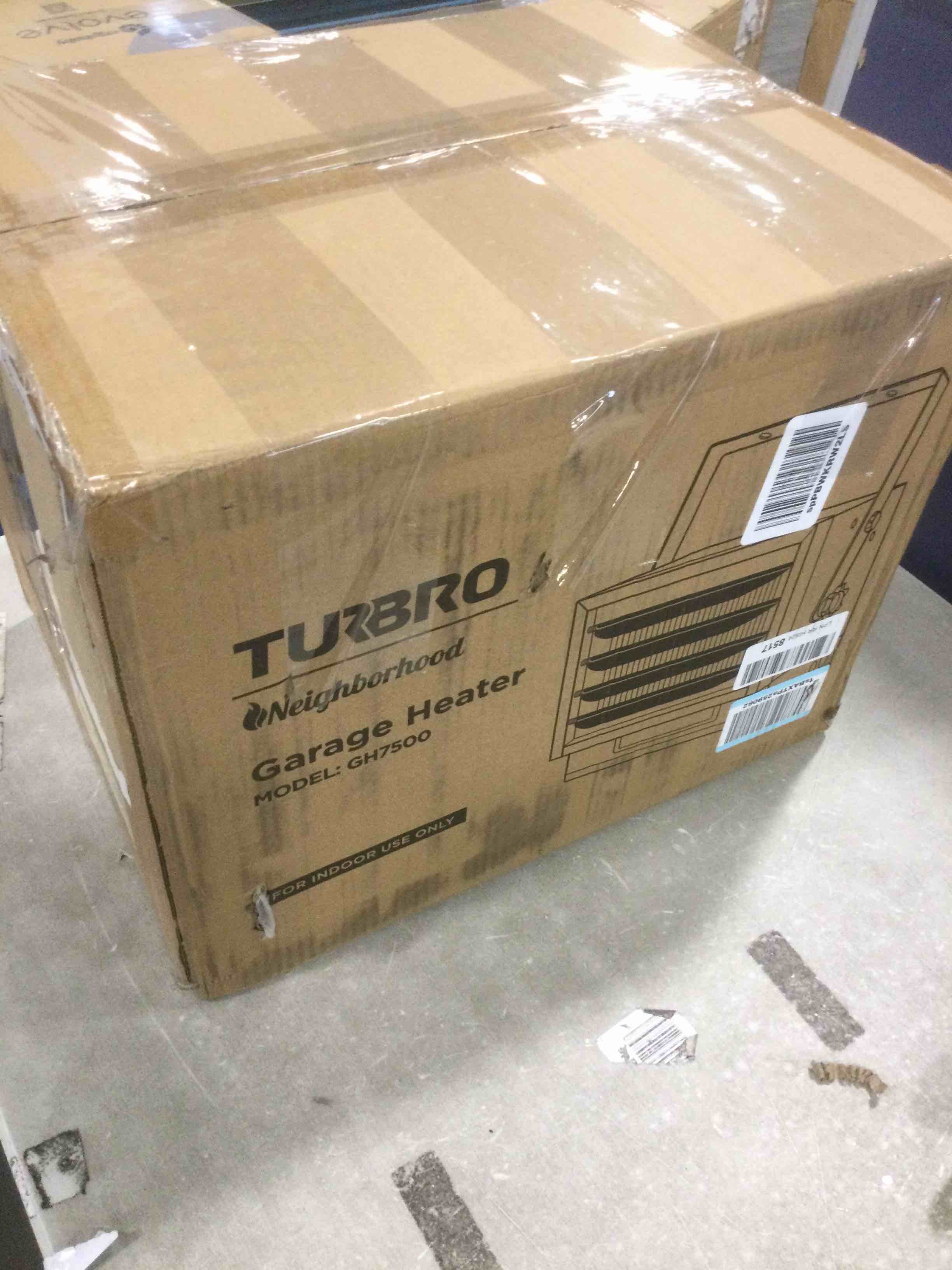 https://s3.amazonaws.com/lotting-images-prod/bidfta/RED5296294_1703968365579.jpeg