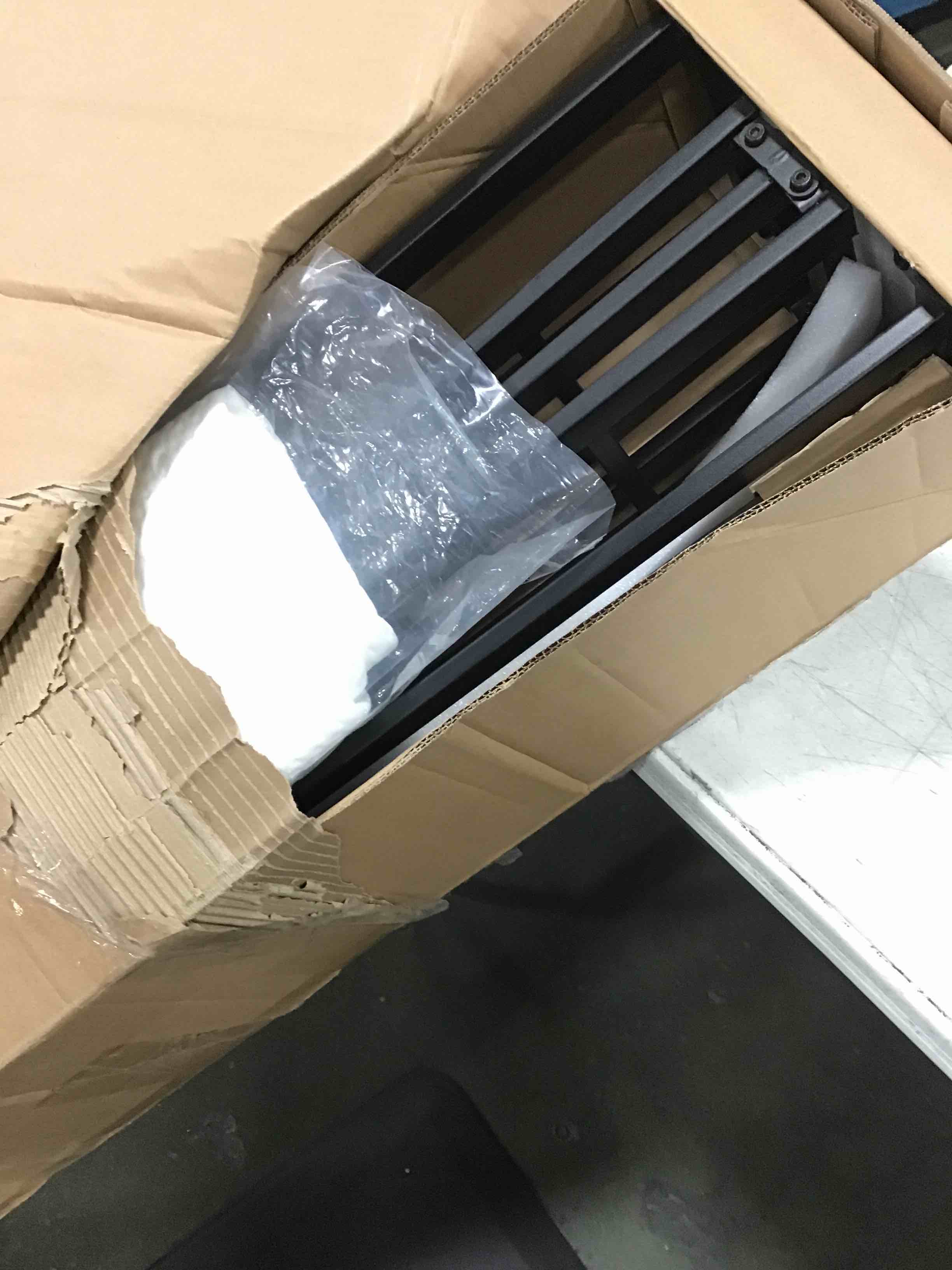 https://s3.amazonaws.com/lotting-images-prod/bidfta/RED5296551_1704284146826.jpeg